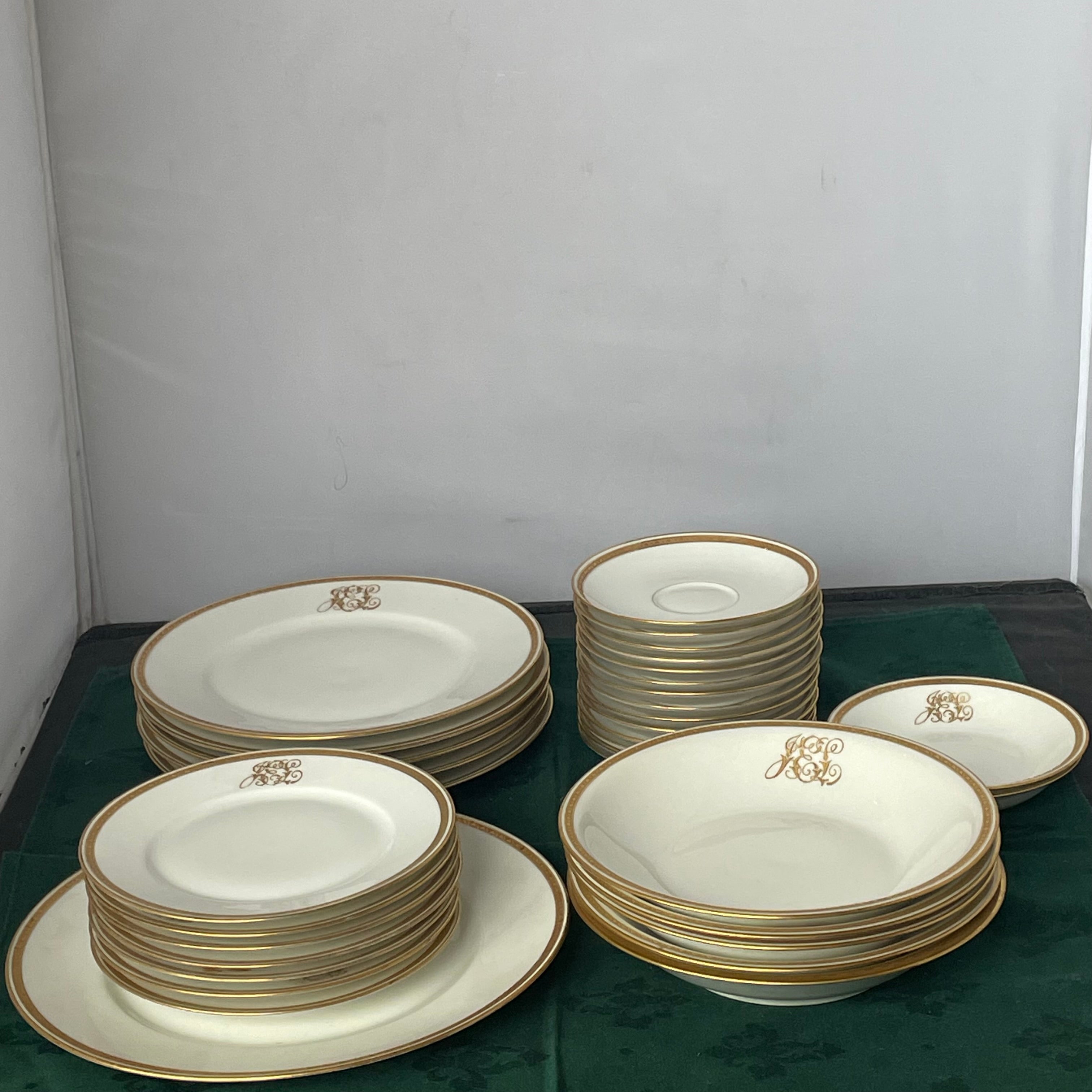 Set of 34 Pieces Antique Theo Haviland Limoges for Sanger Bros. Dallas,TX Geometric Gold Rim China Dinnerware Set