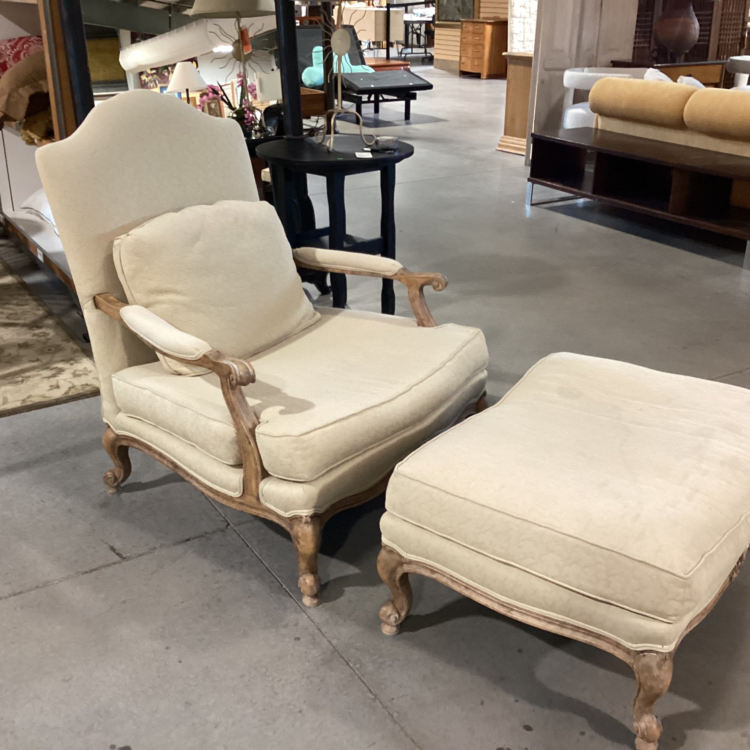 French Provincial Style Carved Antiqued Washed Wood & Wheat Raised Texture with Ottoman Chair 36"x 38"x 42"