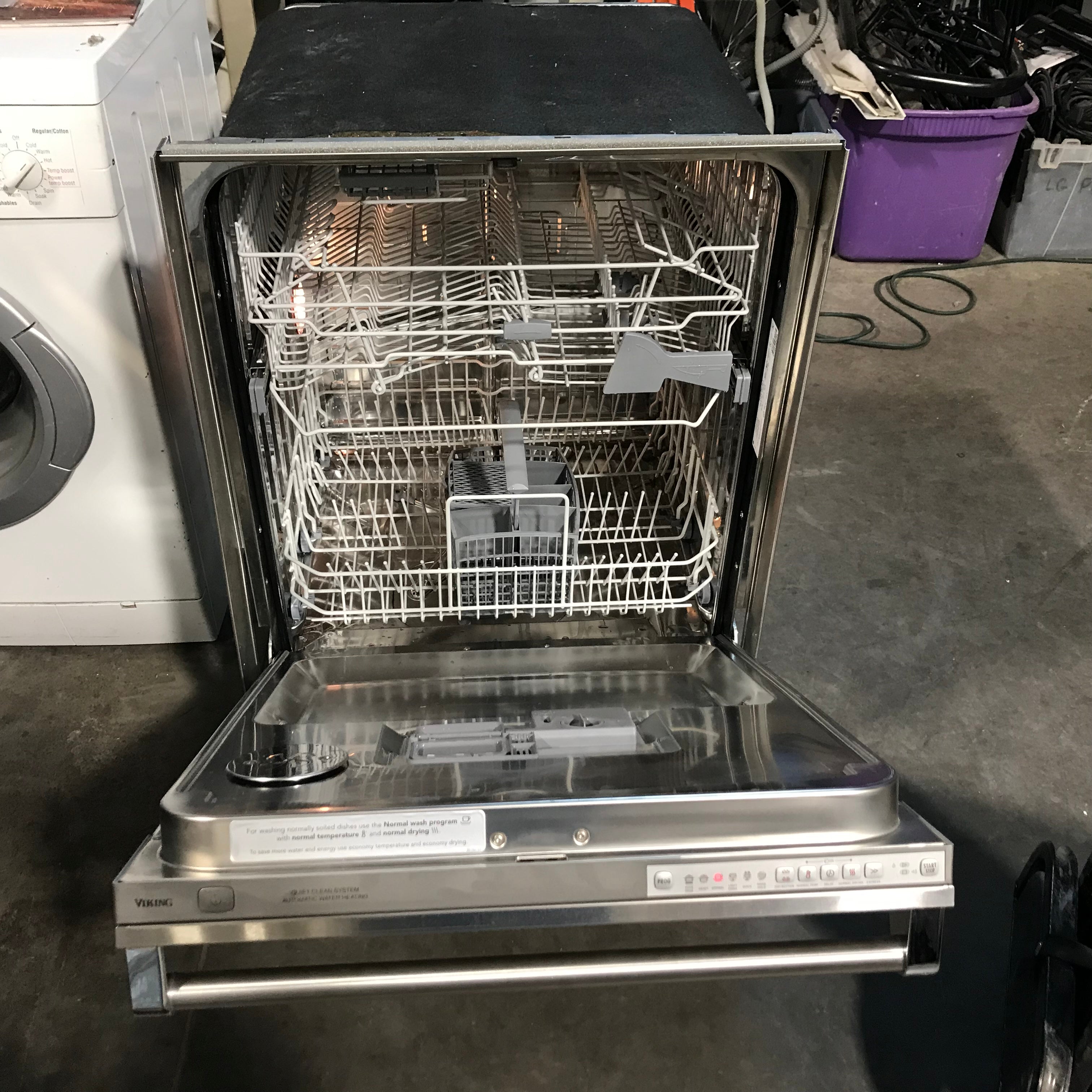 Viking Stainless Steel Dishwasher 24"x 22"x 34"