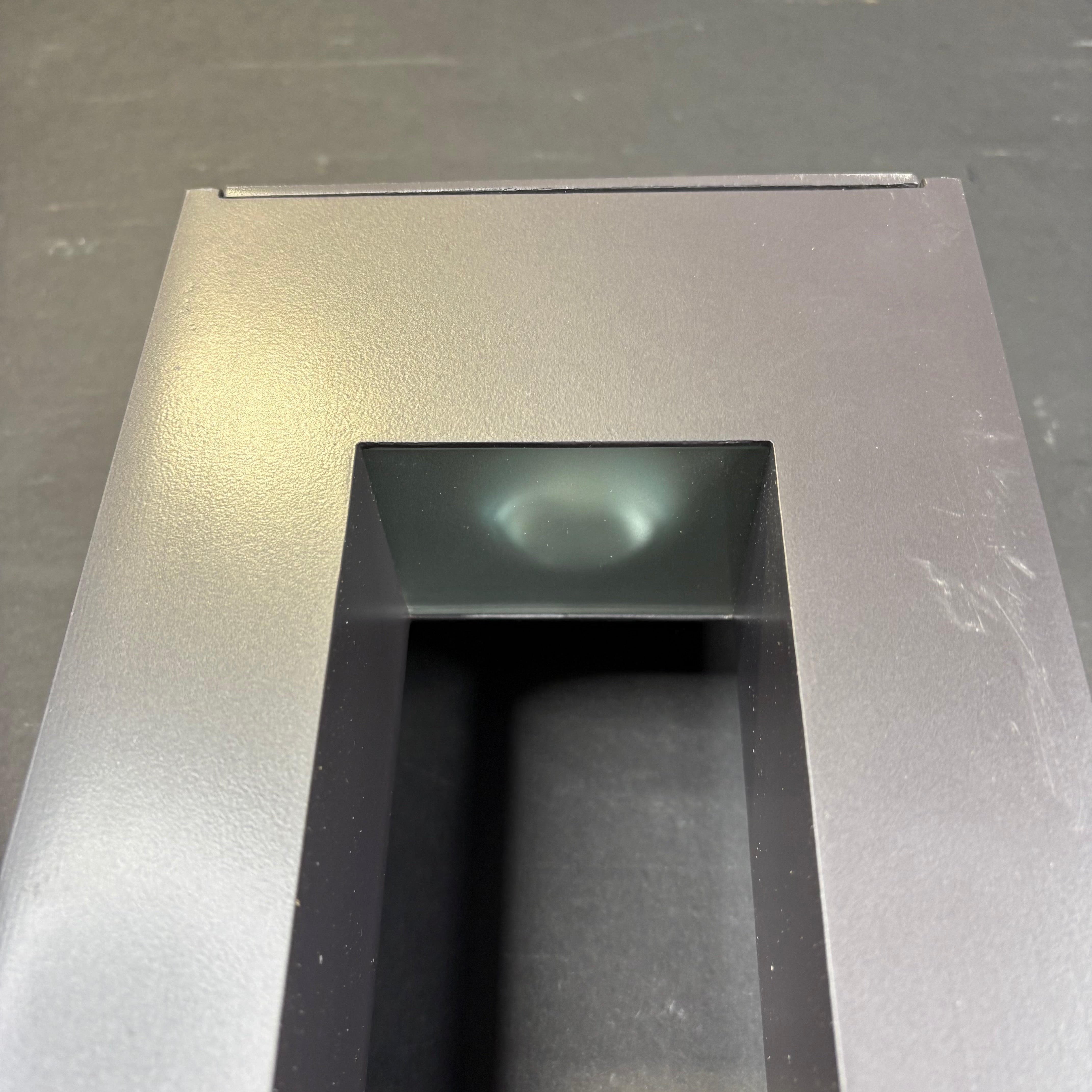 Hinkley Lighting 2-Light Bronze Post Light 7”x 3”x 24”