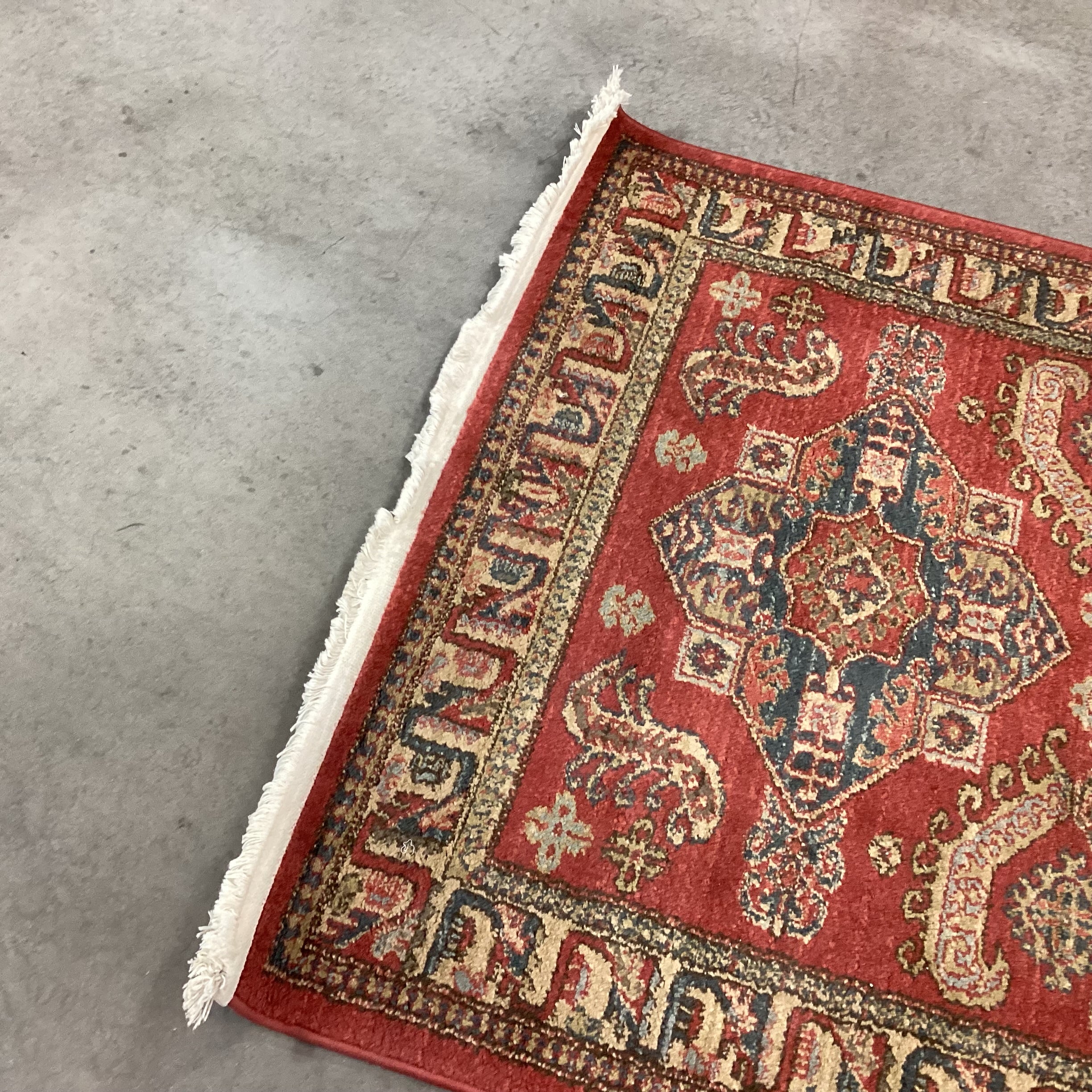 Unique Loom Serapi Collection Red Gold Blue Poly Rug 3'x 5'