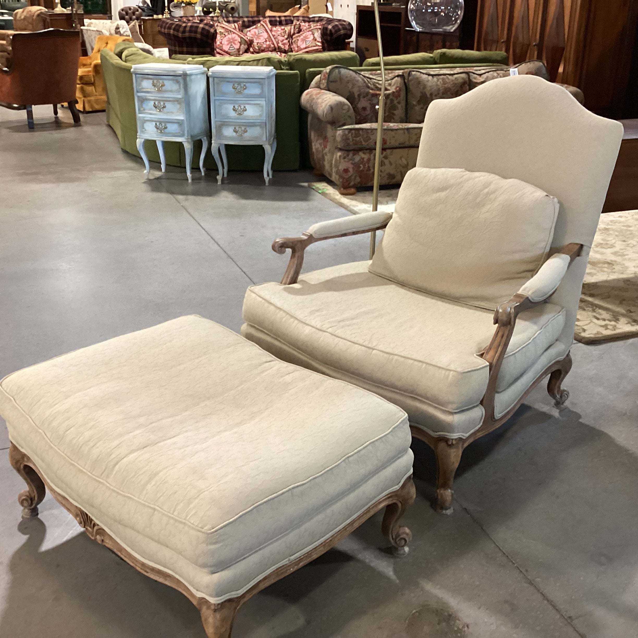 French Provincial Style Carved Antiqued Washed Wood & Wheat Raised Texture with Ottoman Chair 36"x 38"x 42"