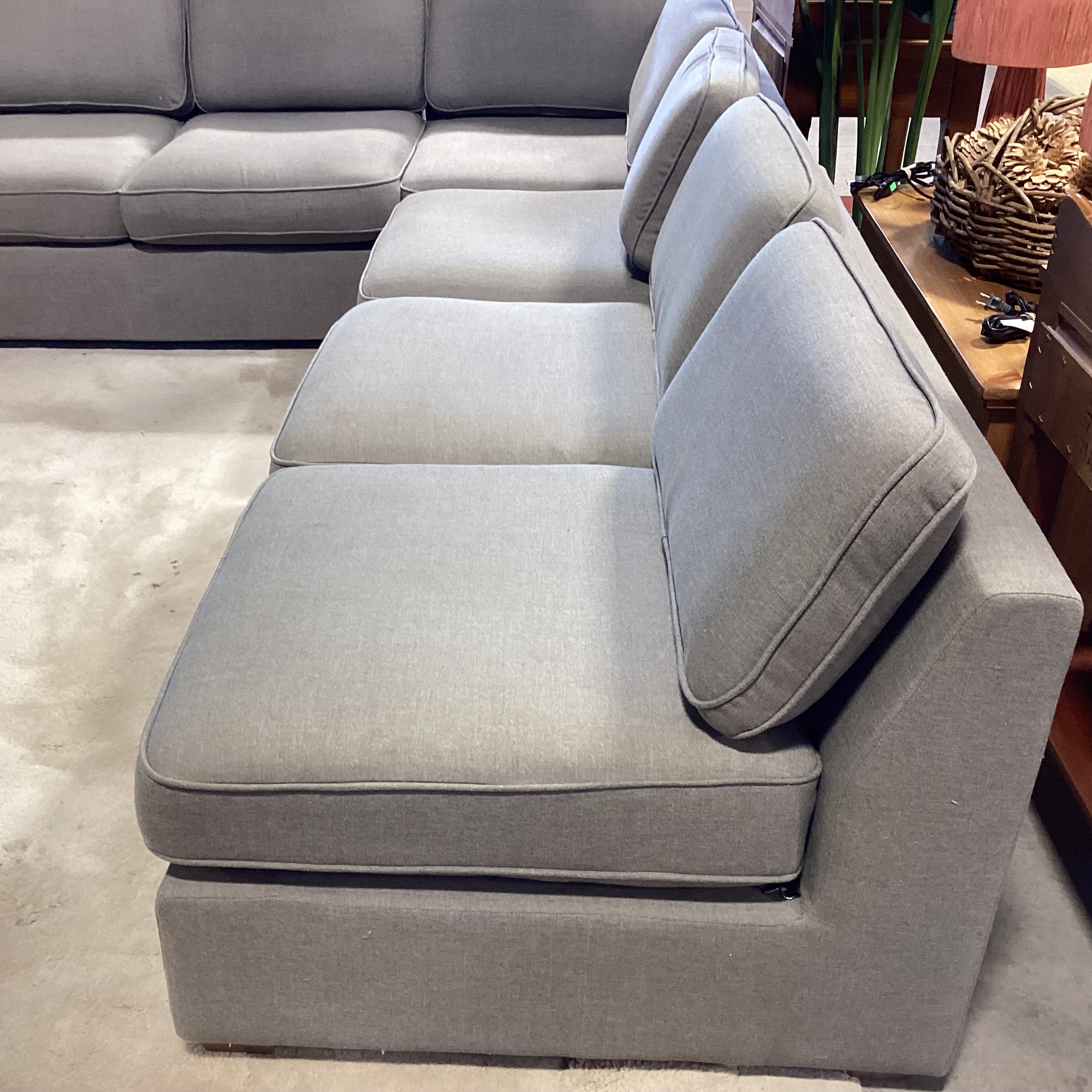 Bryan Ashley Grey 3 Piece Sectional 136"x 116"x 34"x 27"