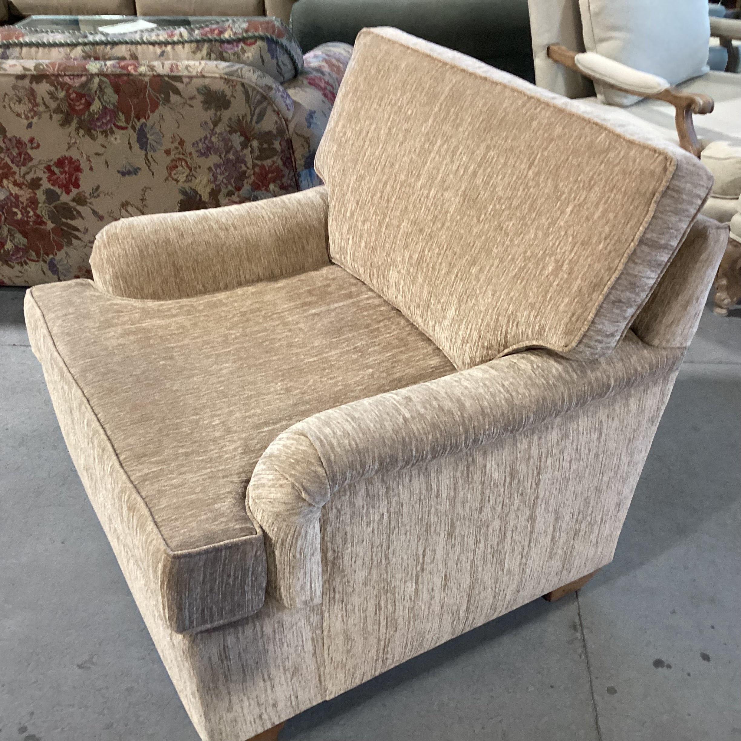 Tan Texture Woven Chenille Chair 36"x 36"x 30"