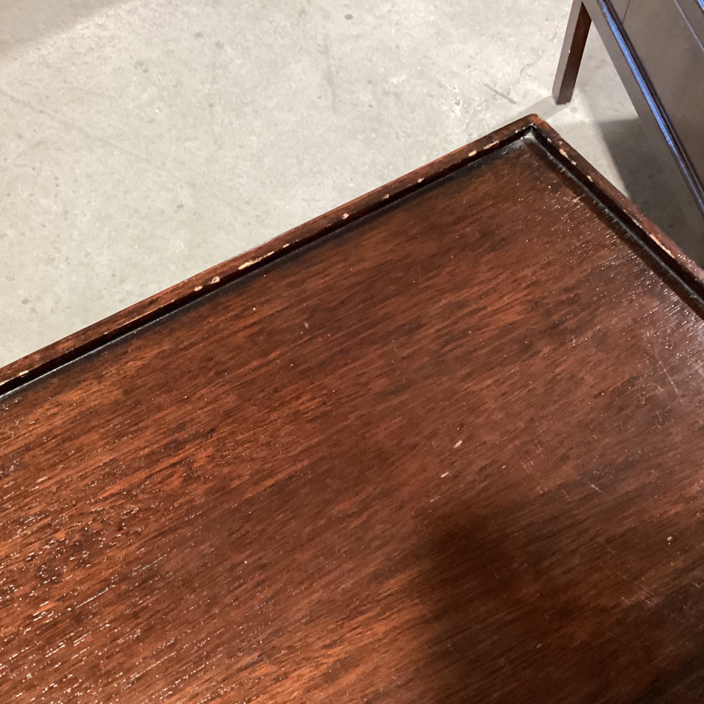 Dessin Fournir Handley Mahogany 3 Drawer Chest Nightstand 26"x 21"x 31"