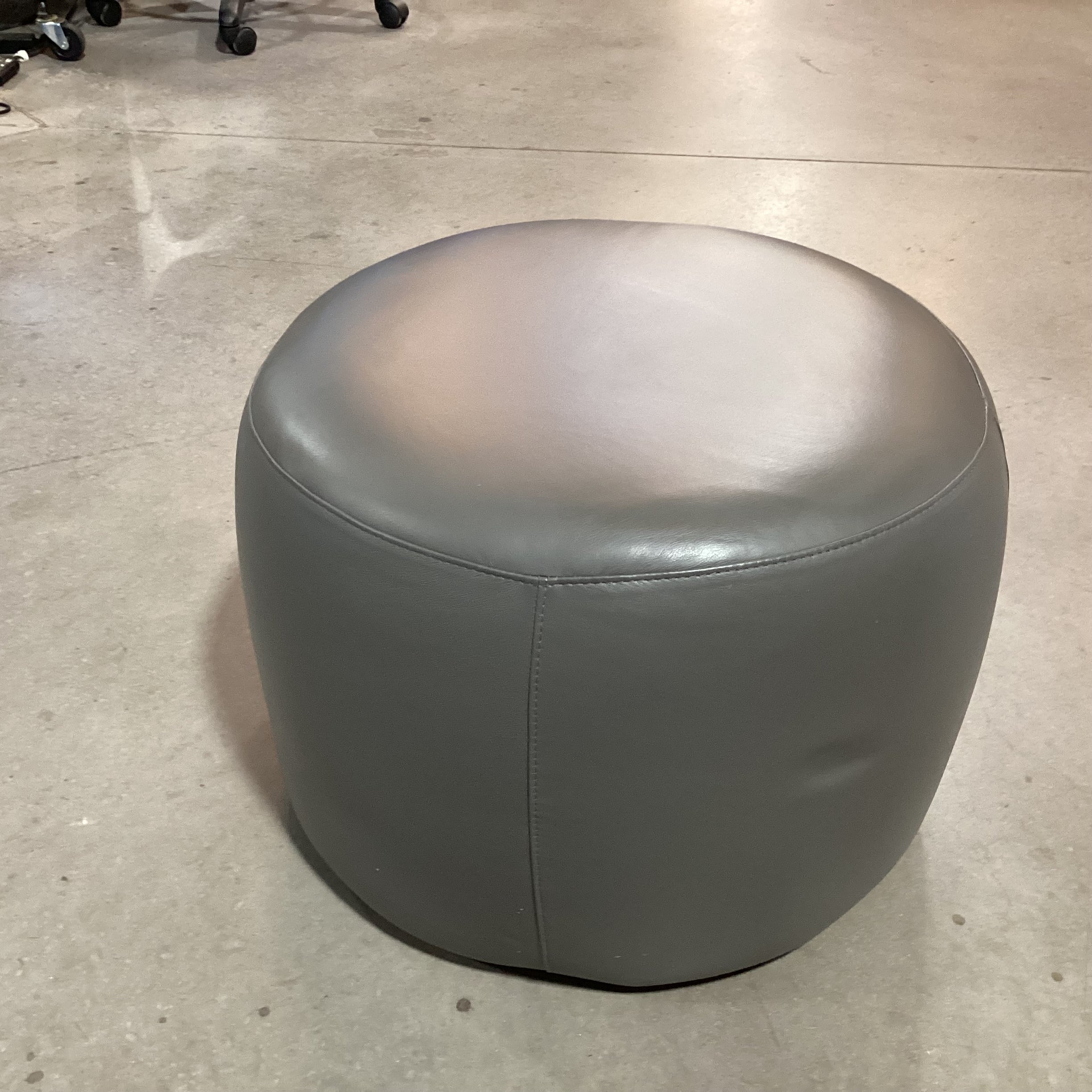 American Leather Room & Board Round on Casters Grey Leather Ottoman 22" DIameter x 16"