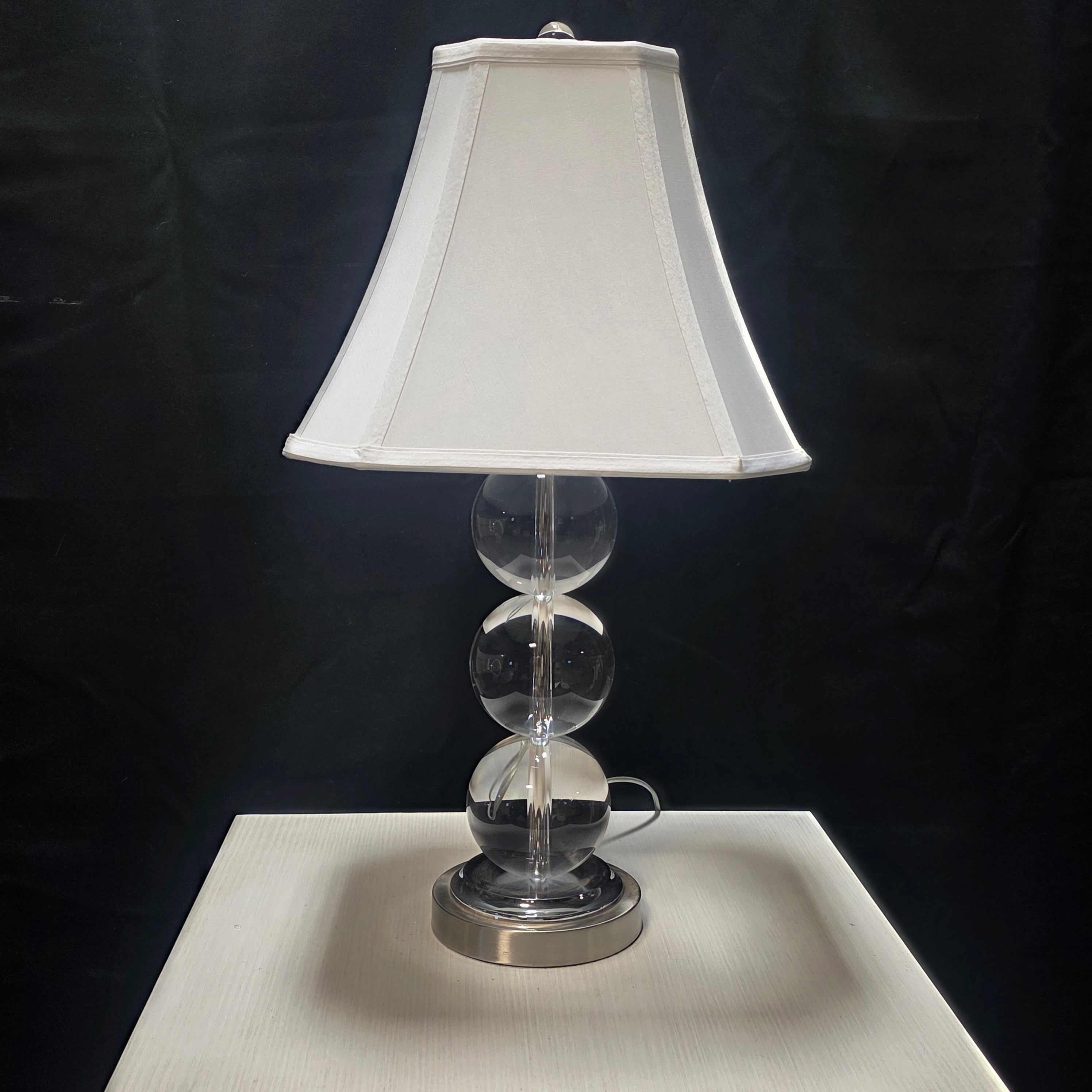 Modern Three Glass Sphere Table Lamp 13"x13"x25"