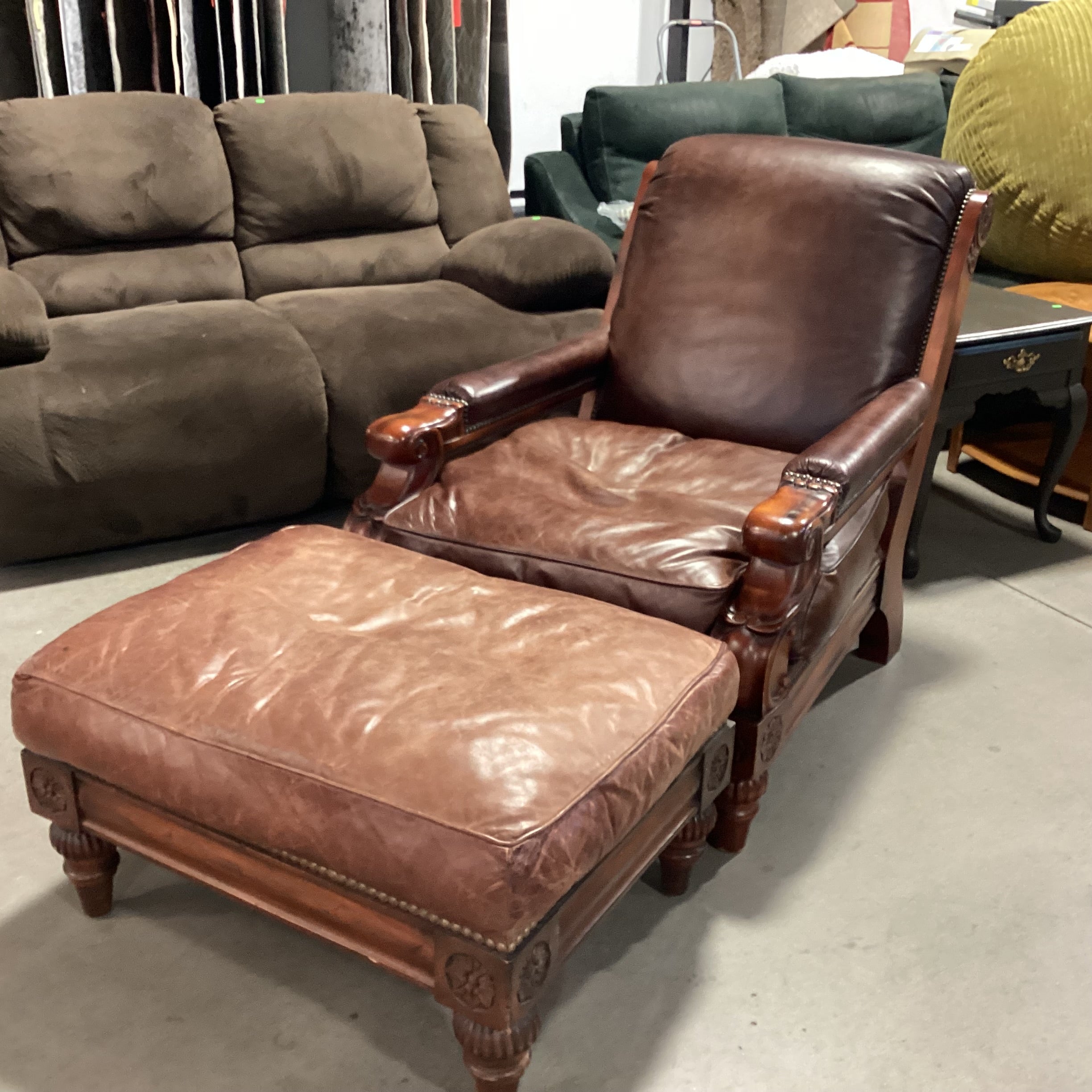 Carved Wood Leather Nailhead Down Mix with Ottoman Chair 36"x 44"x 40"