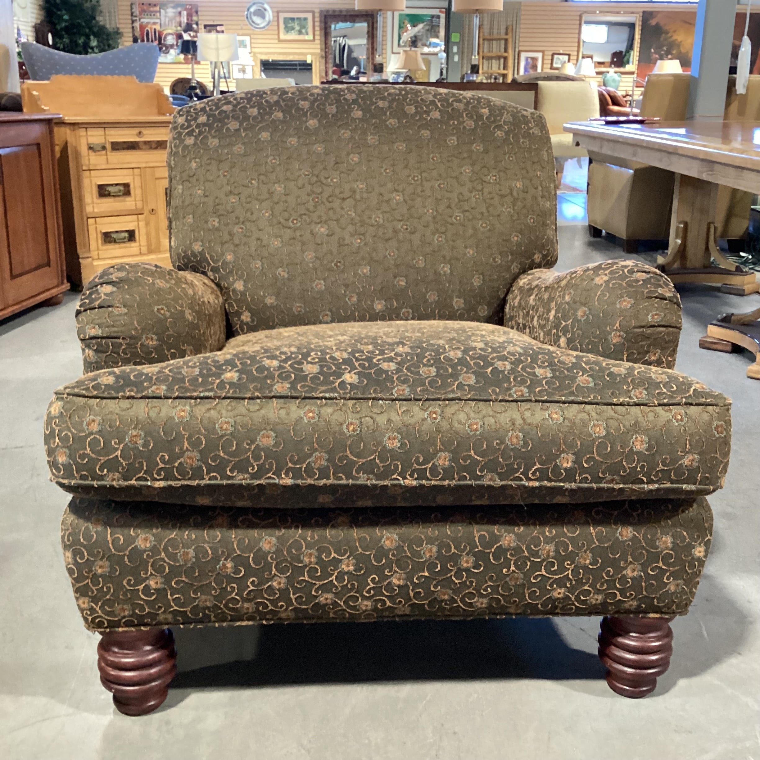 Sherrill Furniture Brown Raised Stitched Floral Chair 36"x 40"x 33"