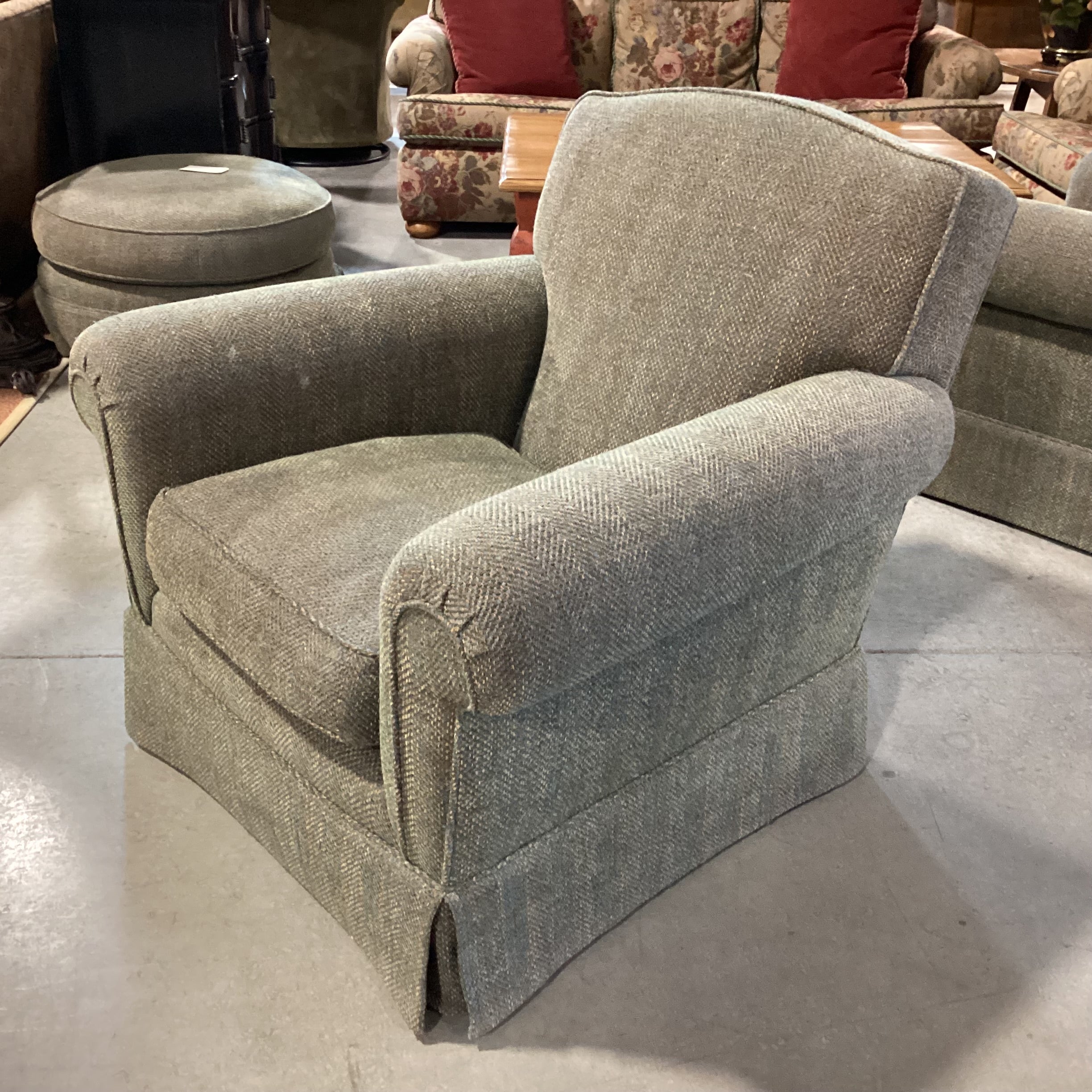 D Langston Green Woven Roll Arm with Tailored Skirt Chair 39"x 42"x 35"