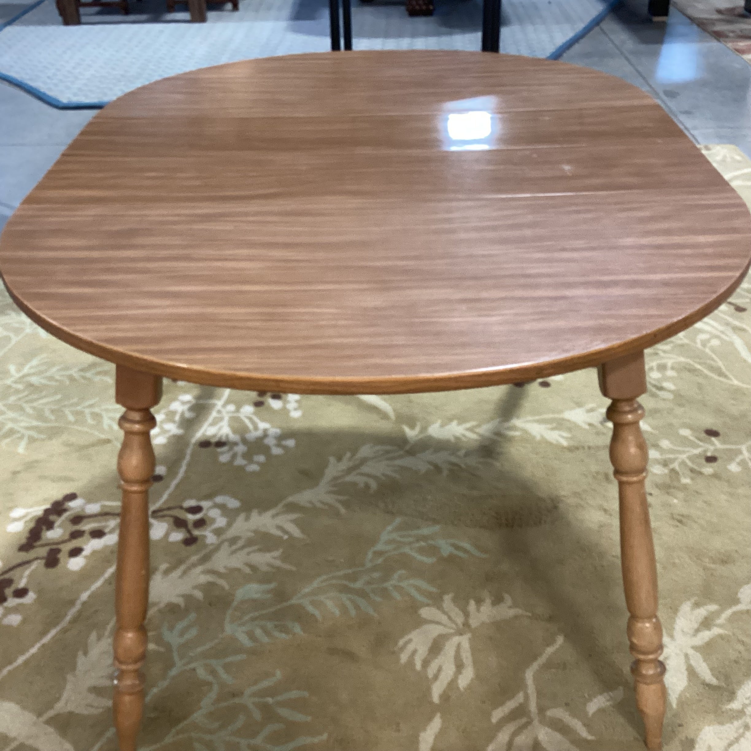 Vintage Round to Oval Carved Wood & Laminate Veneer 2 Leaves Dining Table 42" to 60"x 42"x 29"