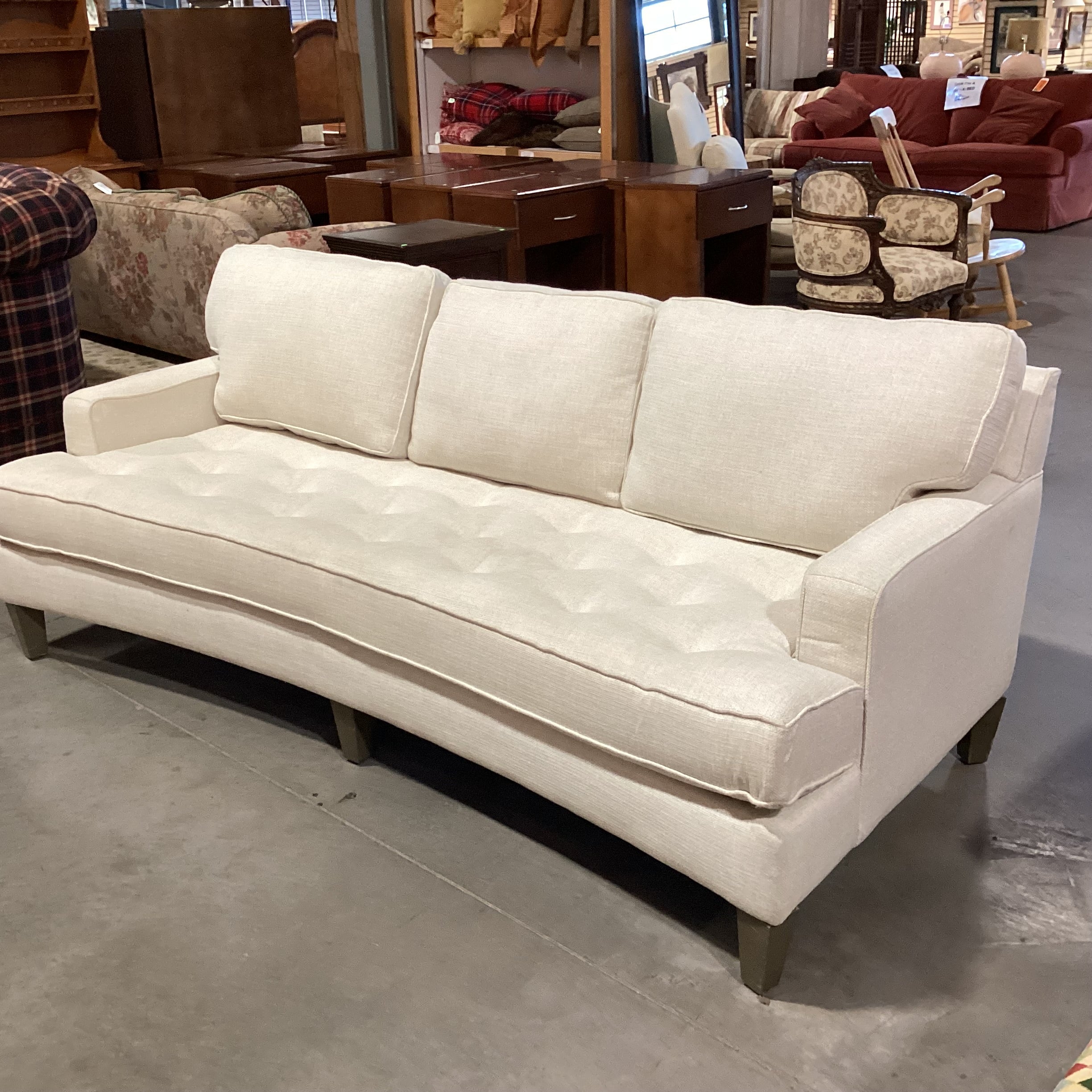Havertys Fine Furniture Cream Woven Button Tufted Seat Curved Sofa 83"x 40"x 31"