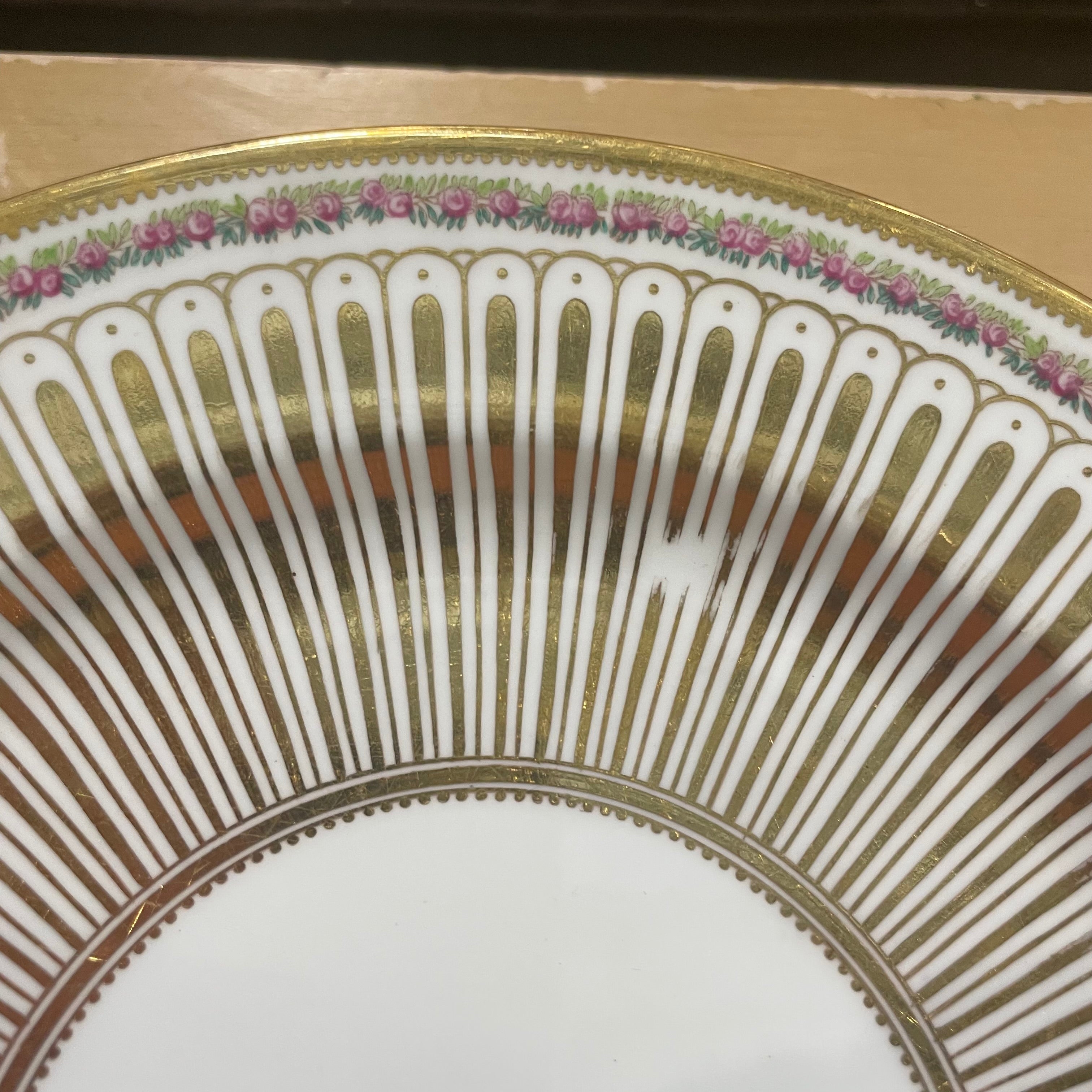 Set of 12 Cauldon Ltd Bone China Gold Sunburst with Handpainted Roses Dinner Plates, Made in England