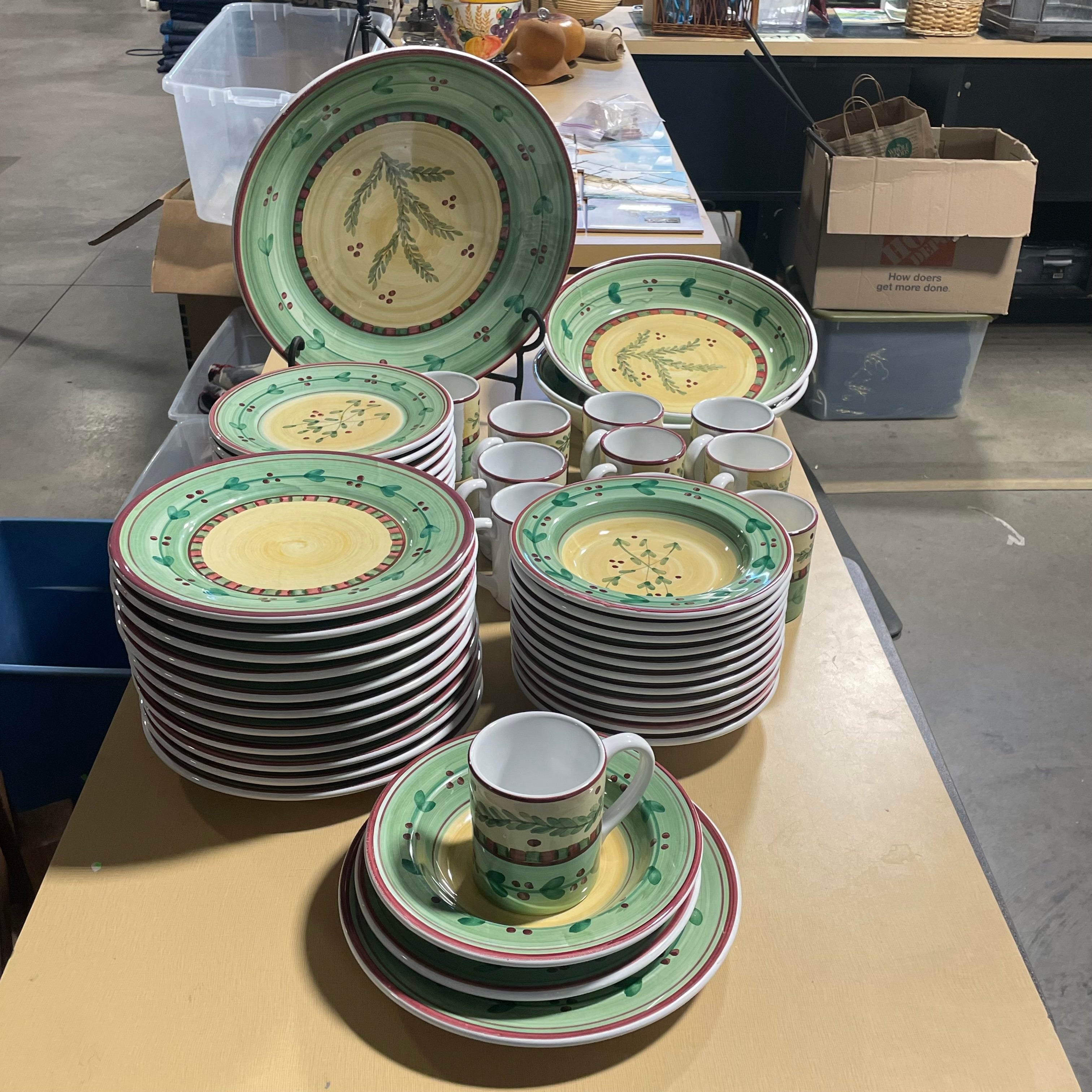 Set of 50 Pieces Vintage Caleca Ribes Handpainted Ceramic Dinnerware, Made in Italy