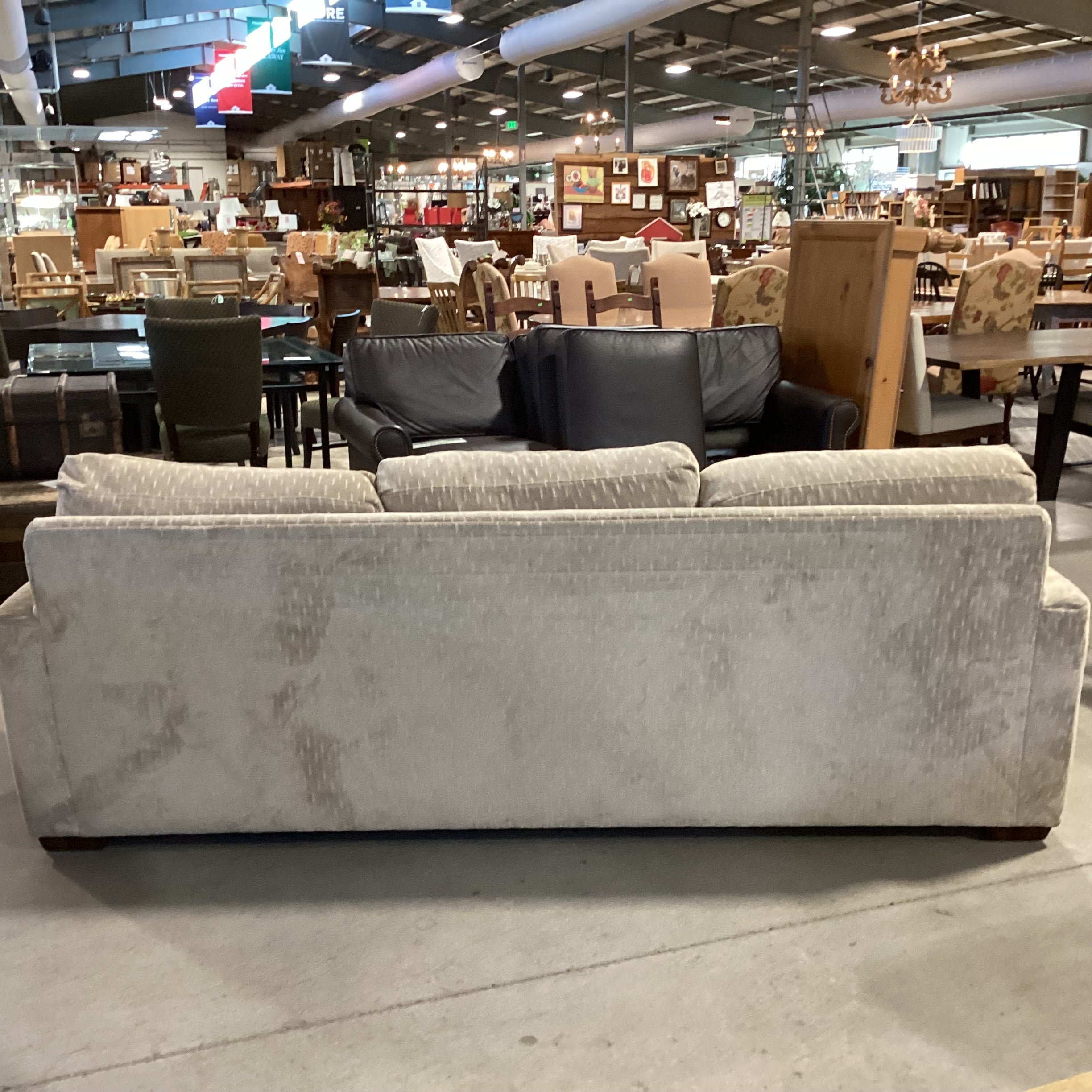 Flexsteel Beige & Cream Plush Woven Pattern Sofa 94"x 40"x 32"