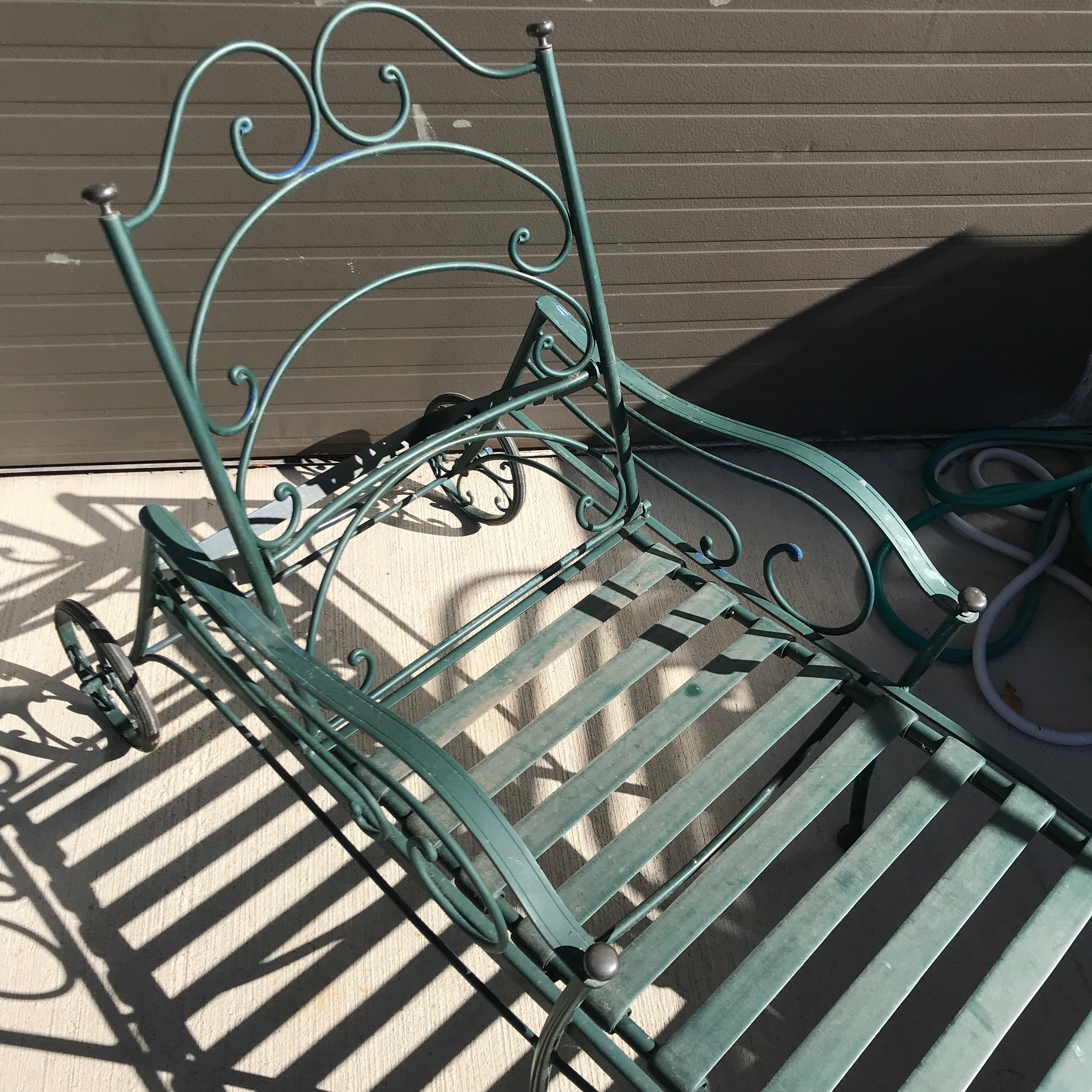 Green Wrought Iron Chaise Lounge 75.5"x 24.5"x 24" ,15" (Seat H)