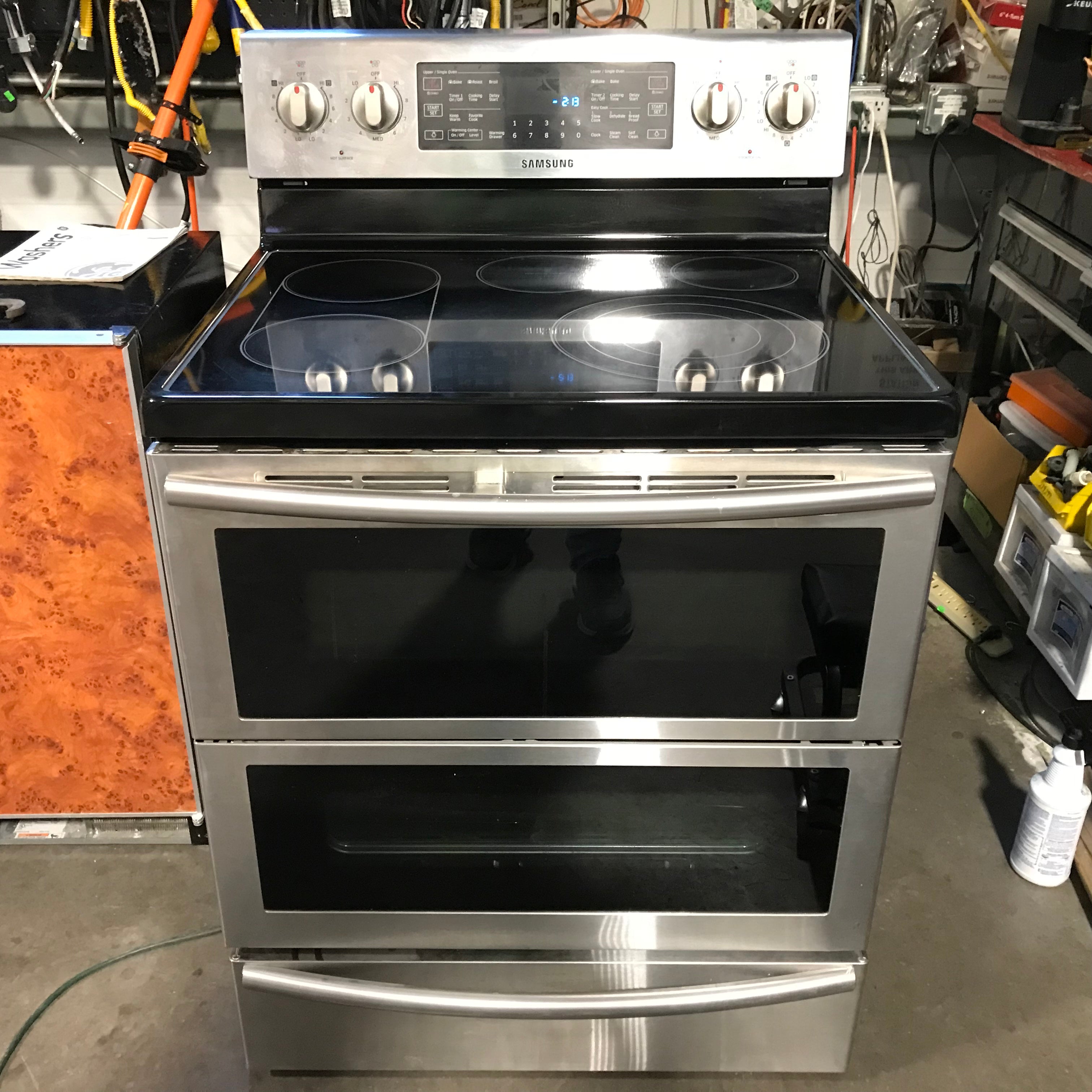 Samsung Flex Duo 4 Burner Glass Top Electric Range 30"x 26"x 46"