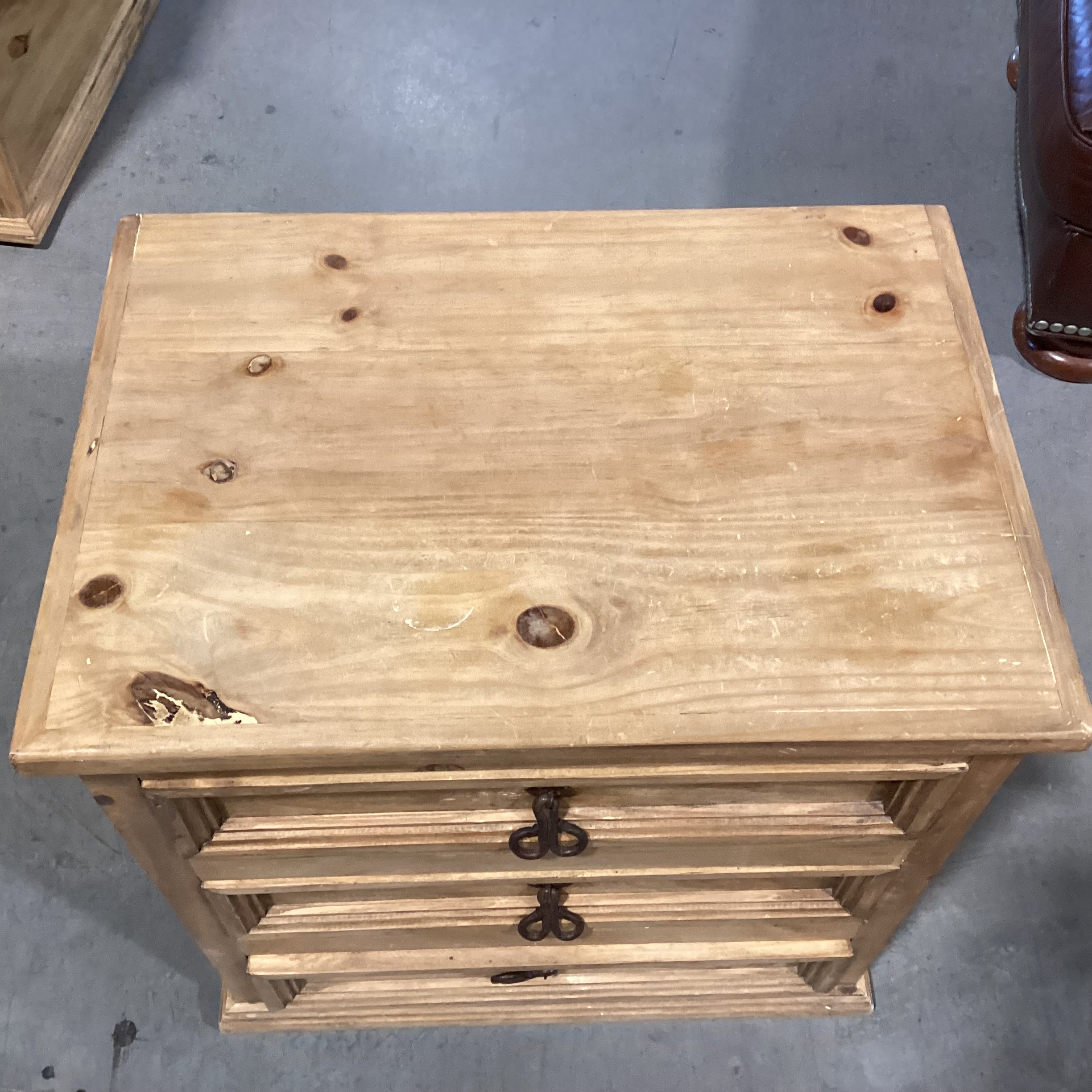 Rustic Natural Pine 3 Drawer End Table 23.5"x 16.5"x 23.5"