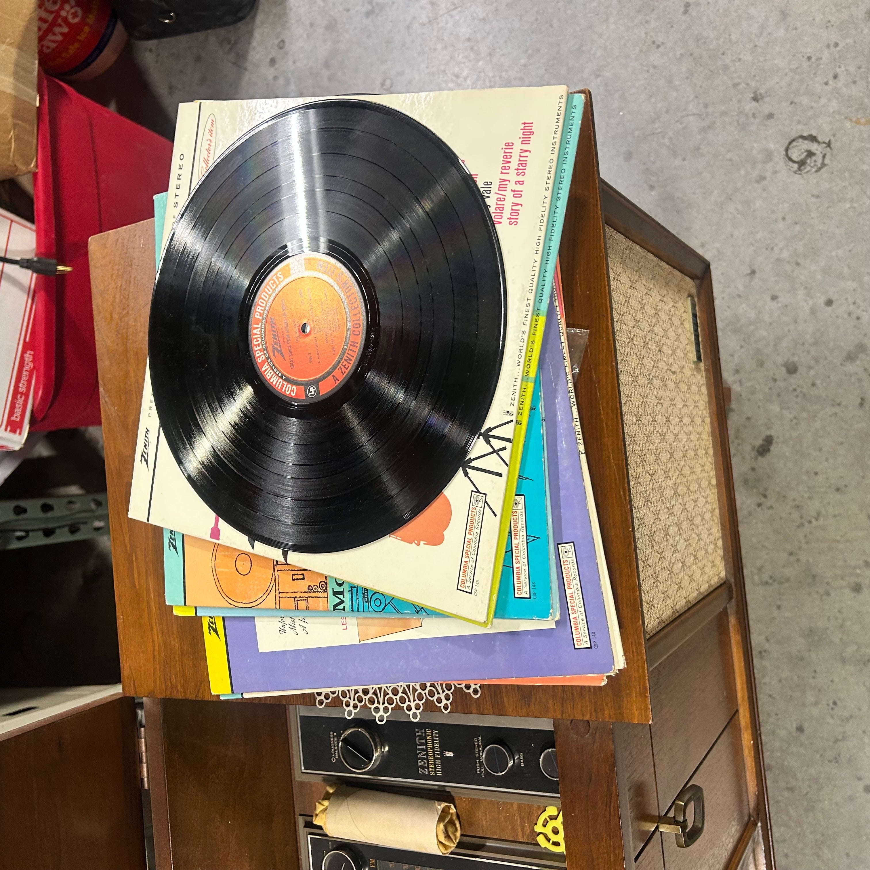 ZenithStereophonic High Fidelity Phonograph Model: MT1960