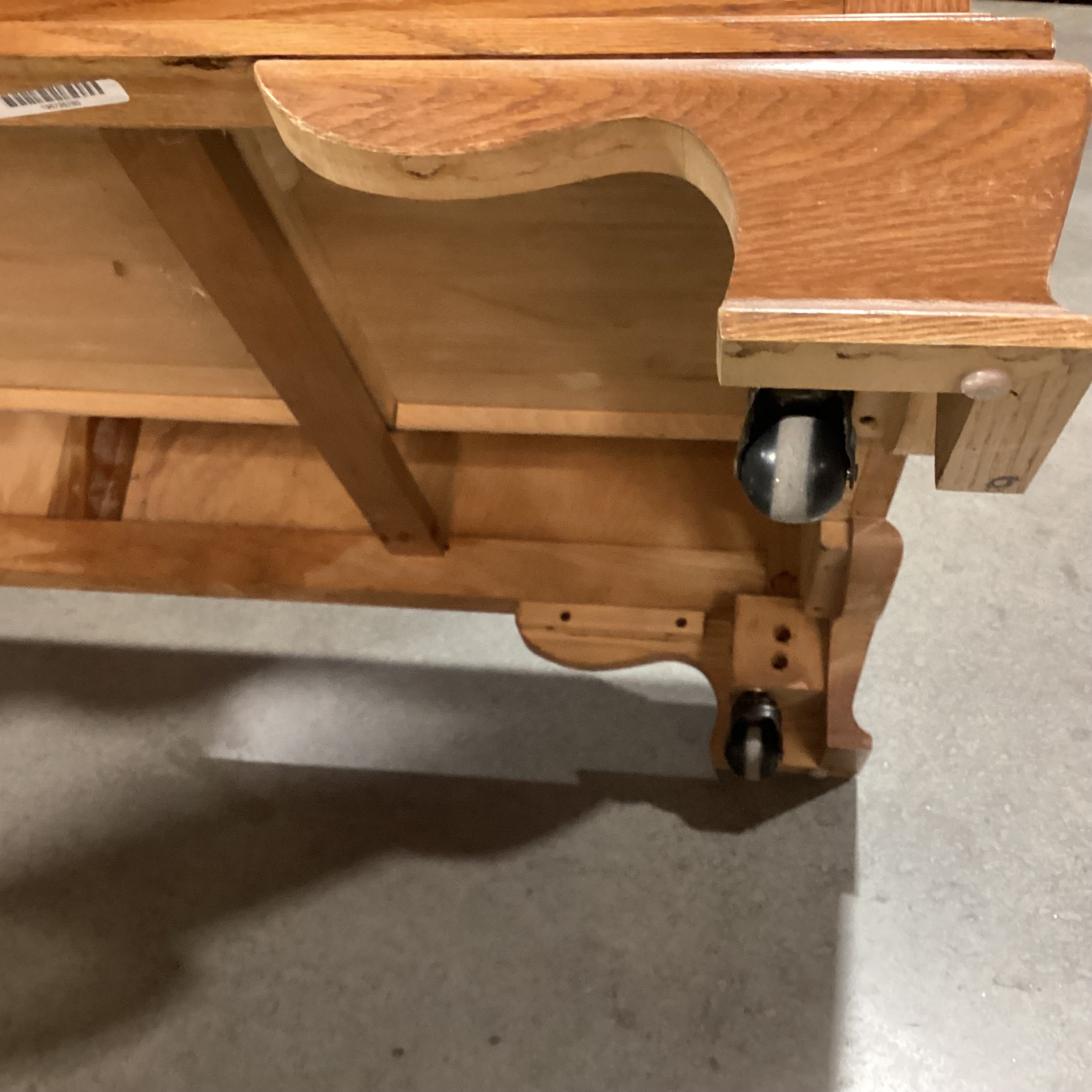 Pennsylvania House Finished Oak 2 Drawer Coffee Table