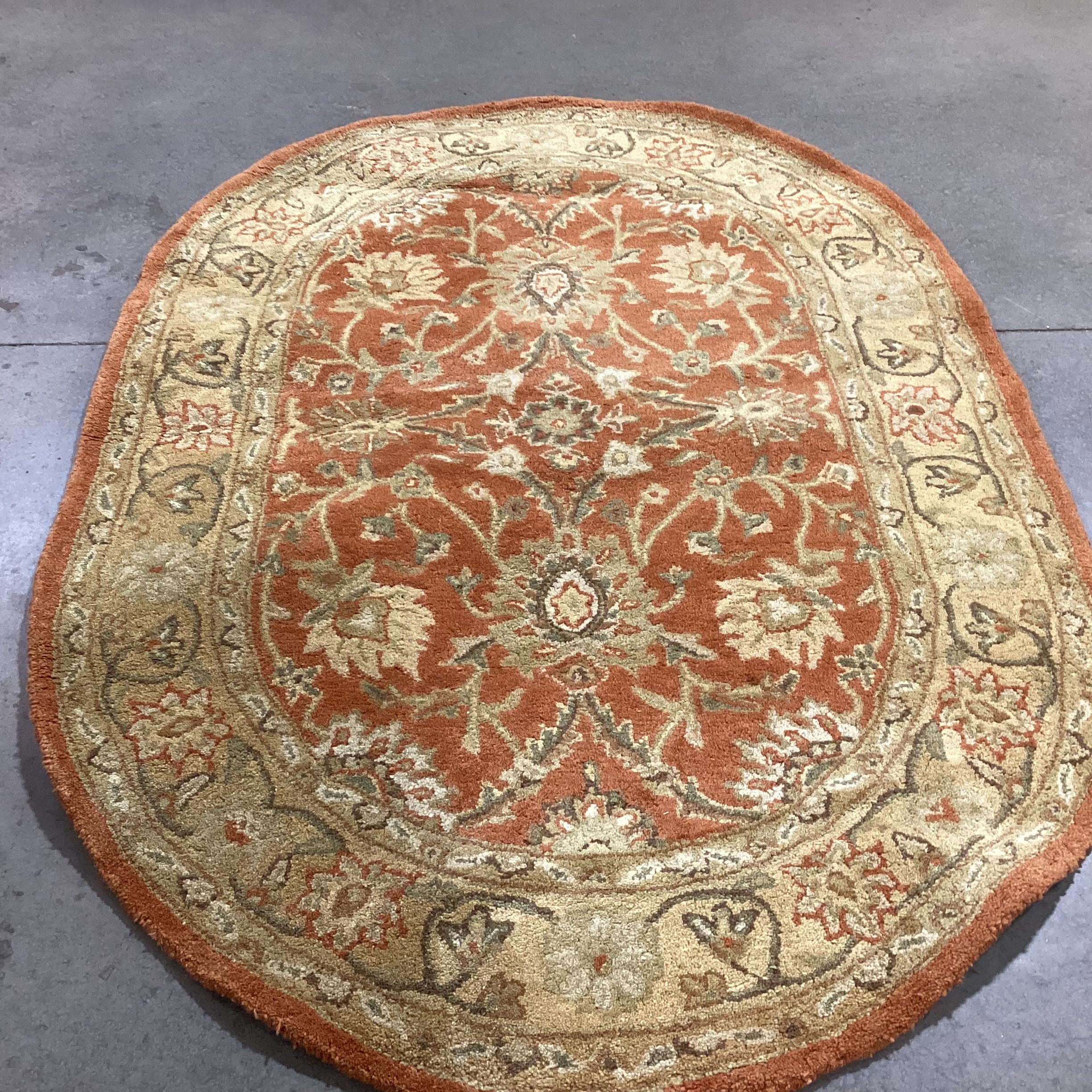 Safavieh Antiquity Rust Gold Oval Wool Pile Rug 4'6"x 6'6"