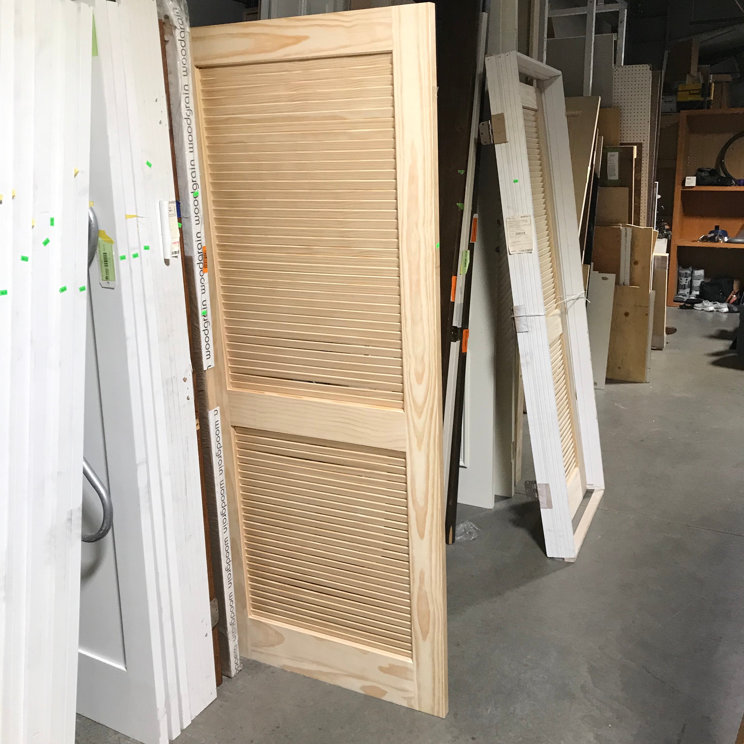 32"x 80"x 1.25" Pine 2 Panel Louvered Interior Door