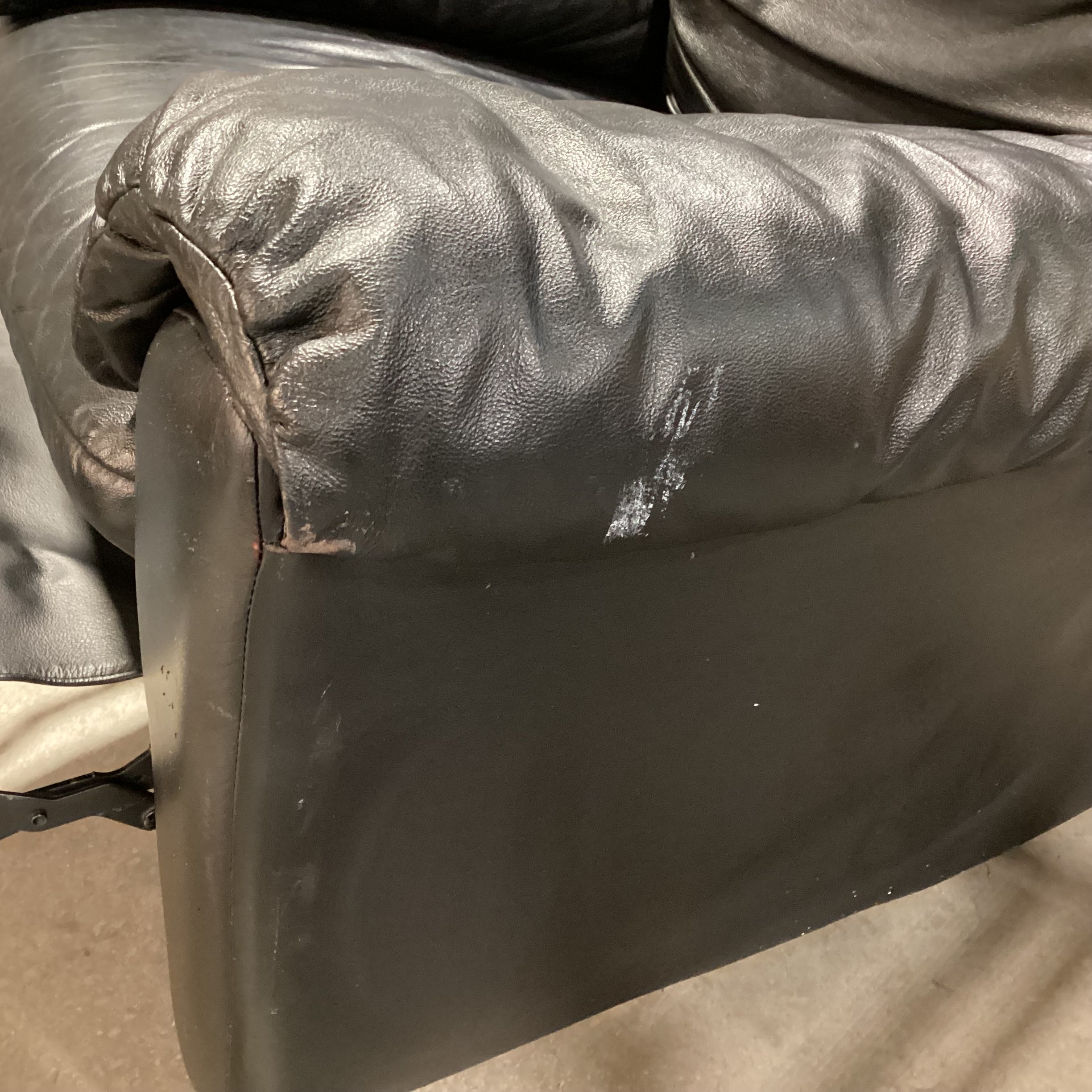 Vintage Italian Black Leather Swivel Rock Recliner Chair 39"x 34"x 67"x 37"