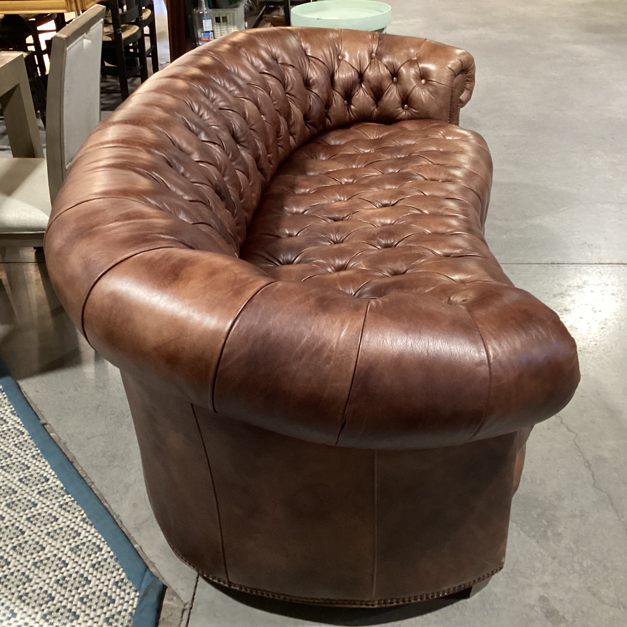 Henredon Rolled Arm English Style Button Tufted Leather Nailhead Sofa 87"x 44"x 33"