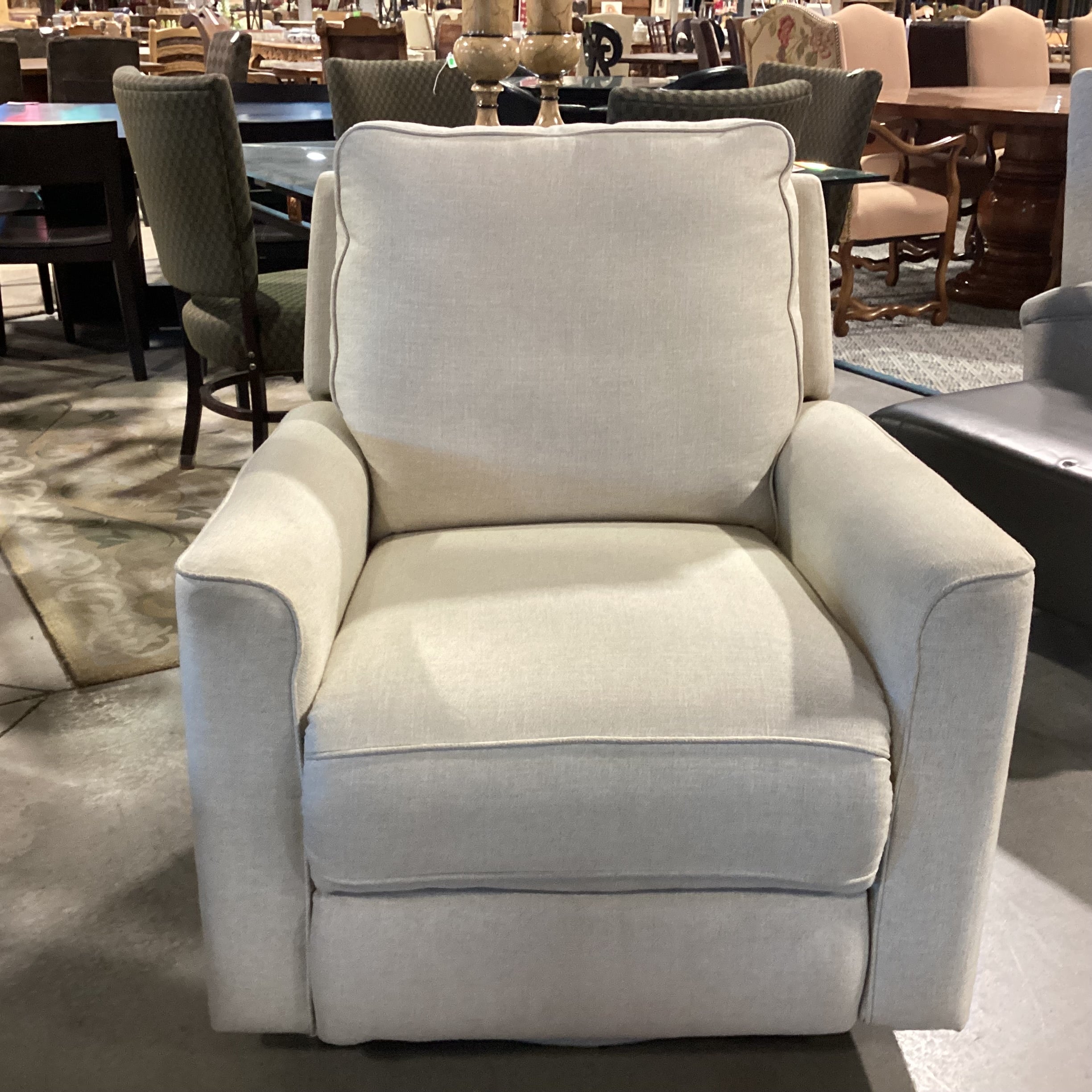 Cream Woven Swivel Recliner Chair 32"x 33" to 62"x 39"