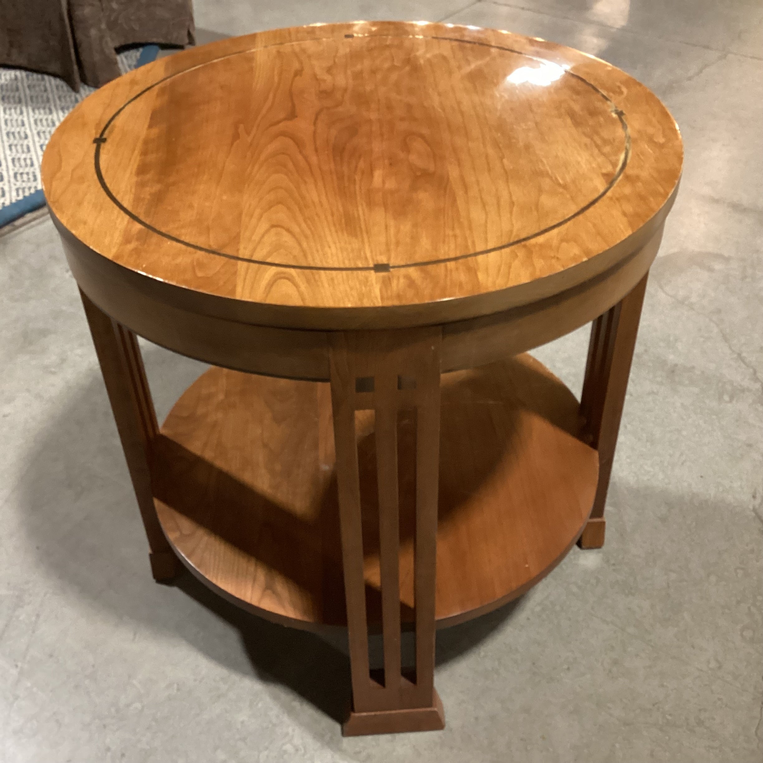 Stickley Round Finished Wood with Inlay Arts & Crafts Style Accent Table 25" Diameter x 24"