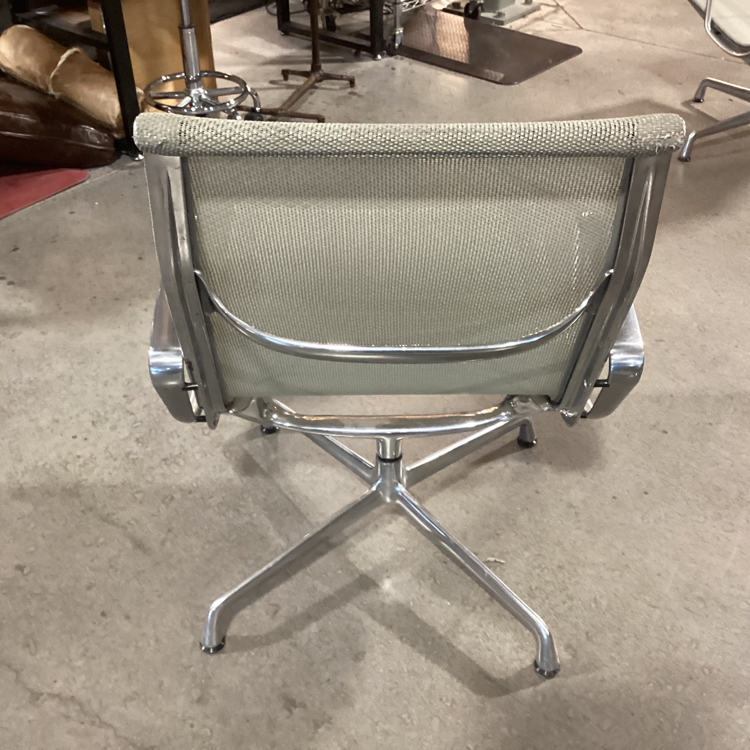 Vintage Eames Grey Mesh & Aluminum Mid Century Modern Office Chair 25"x 27"x 35"