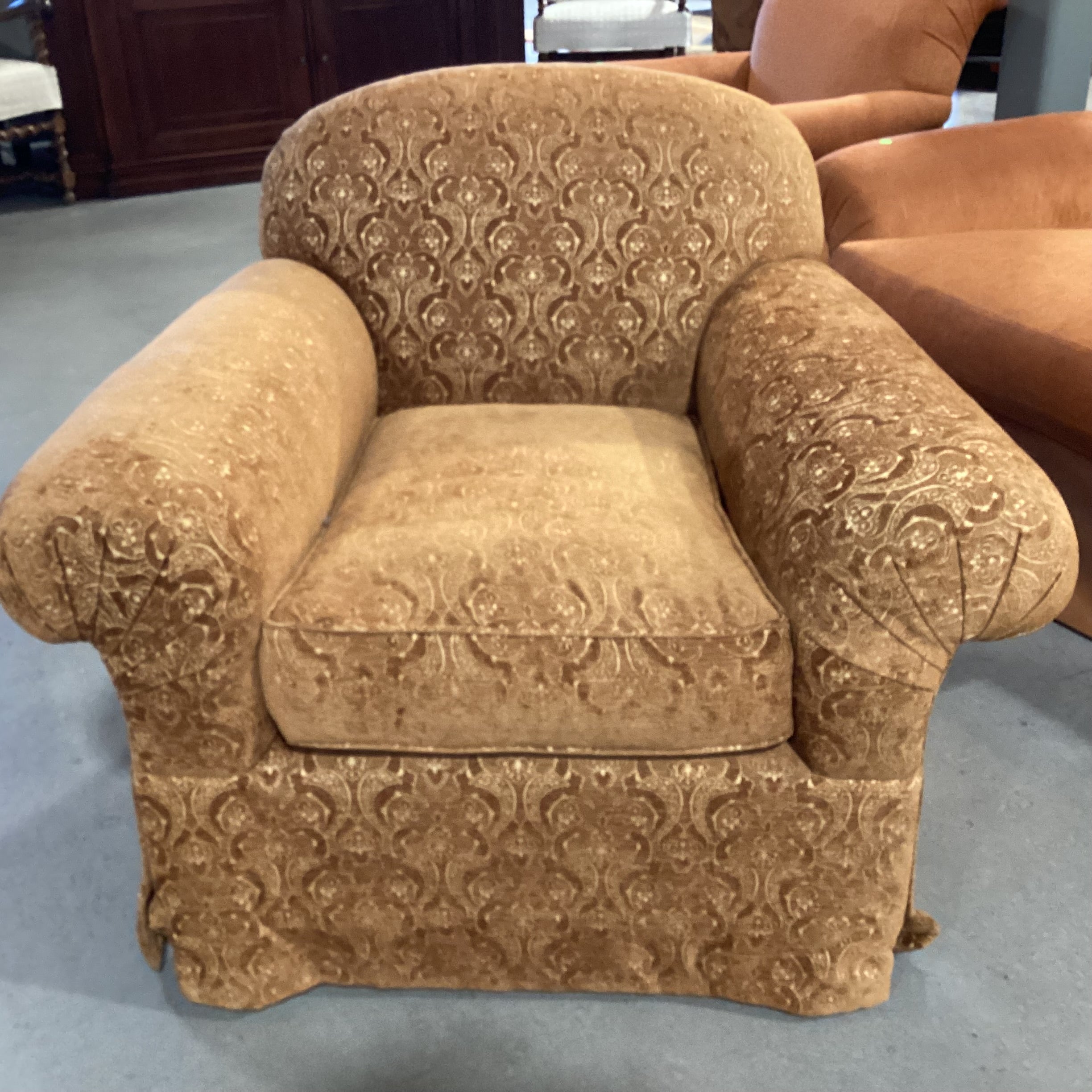 JJ Custom Butterscotch & Gold Design Upholstered Chair 40"x 38"x 34"