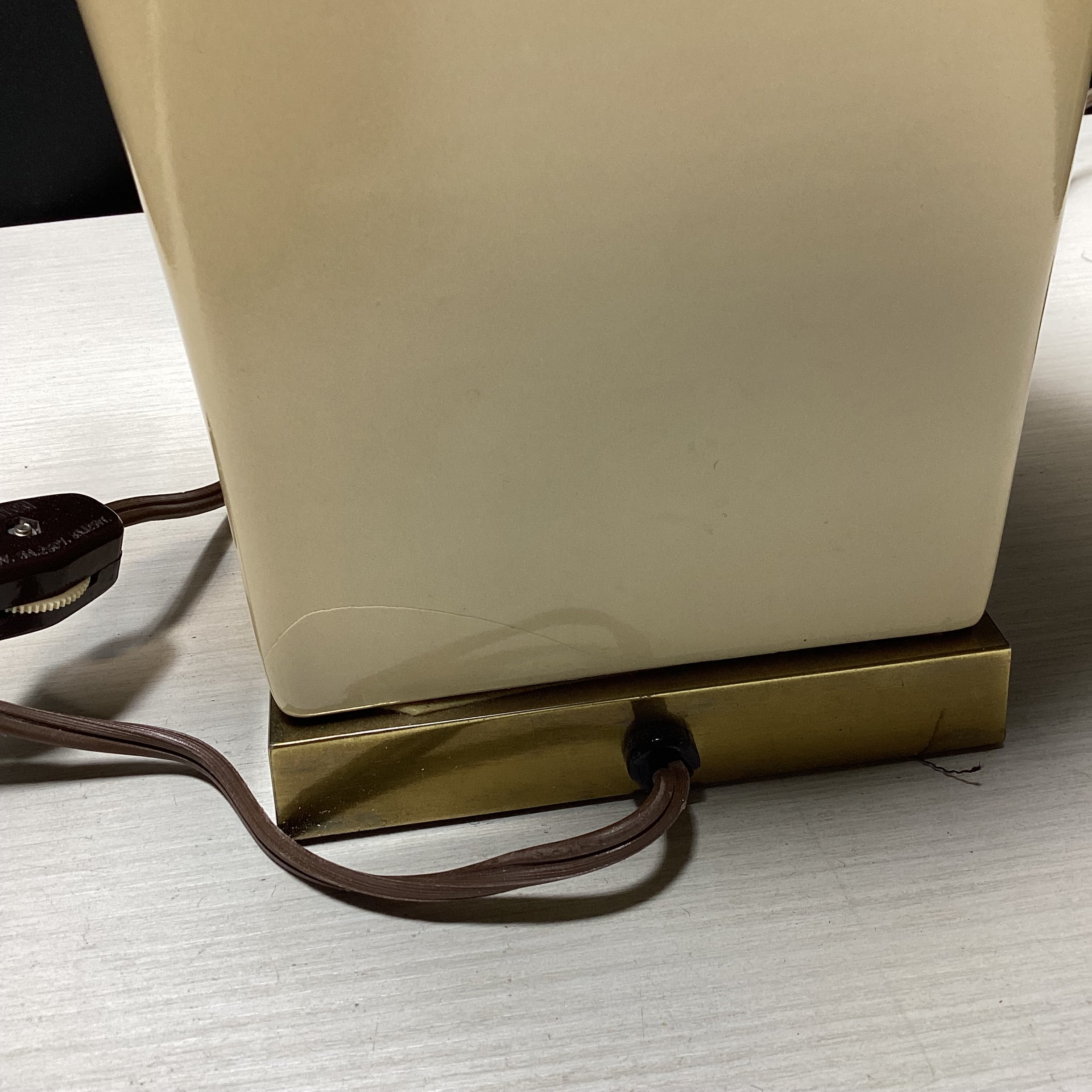 Vintage Urn Style Table Lamp With Brass Stags 13" x 21"