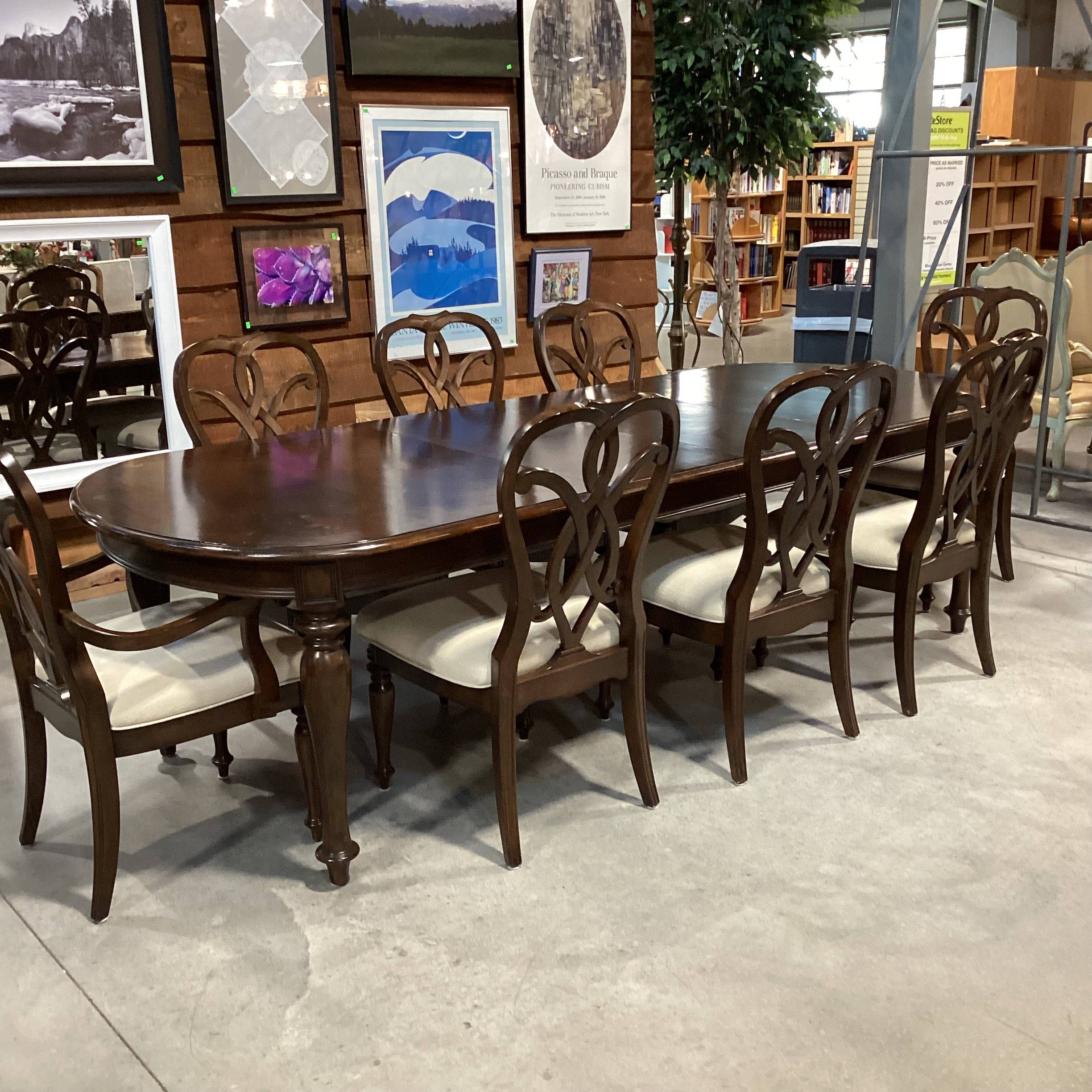 Hooker Furniture Dark Finish Wood & Veneer 2 Leaf Table with 8 Chairs Dining Set 112"x 44"x 30.5"