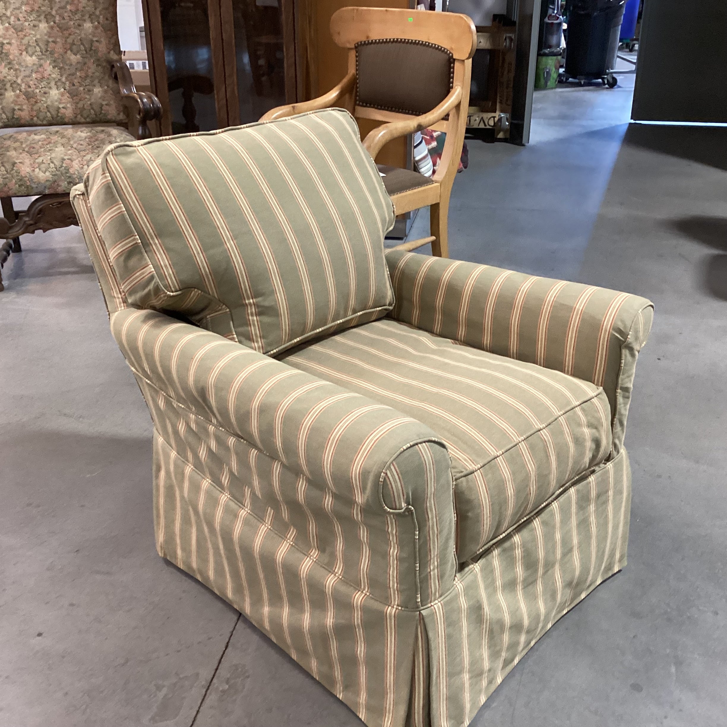 Crate & Barrel Lee Industries Sage with Gold Red Stripe Slipcovered Chair 33"x 36"x 32"