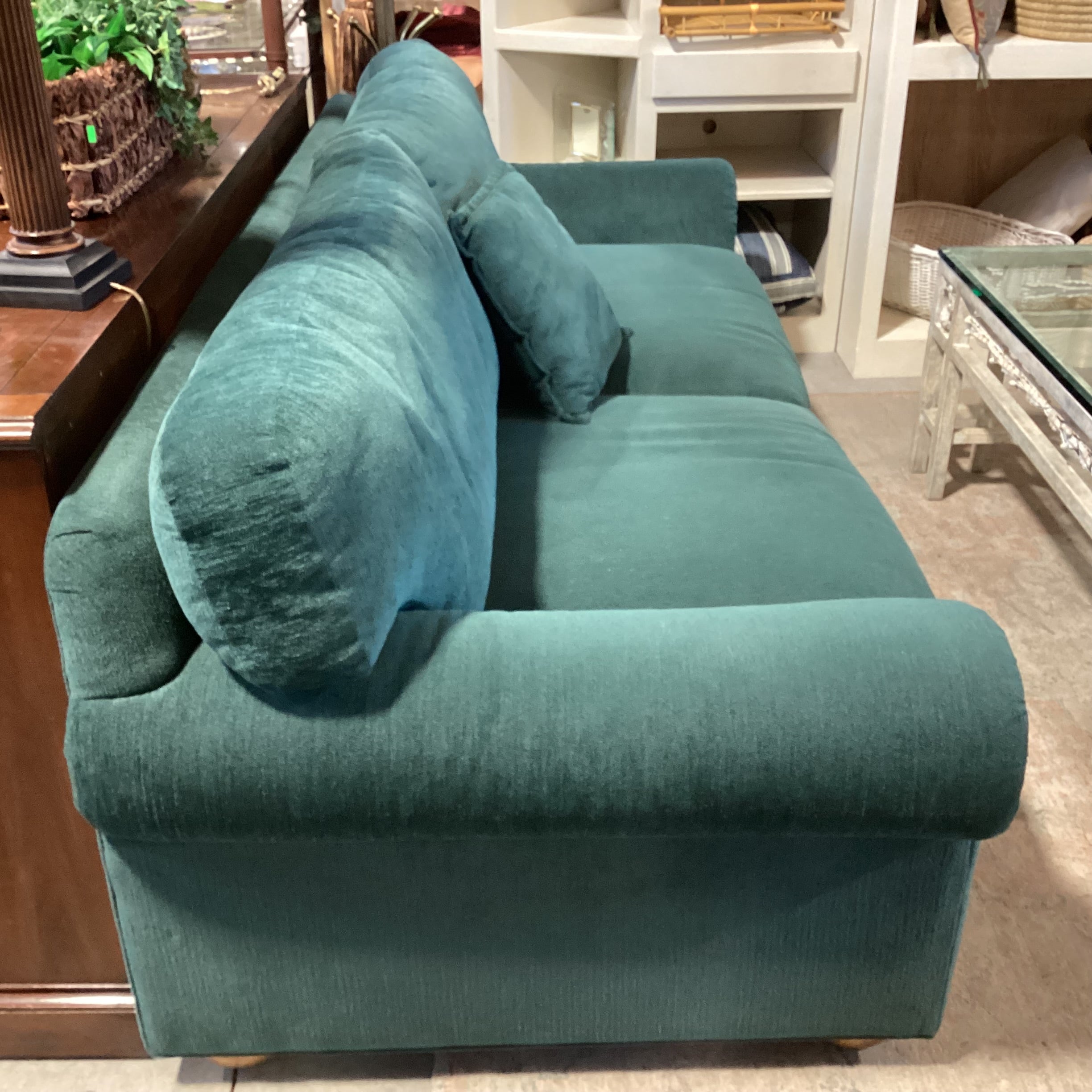 Wesley Hall Green Woven Roll Arm Sofa 87"x 37"x 30"