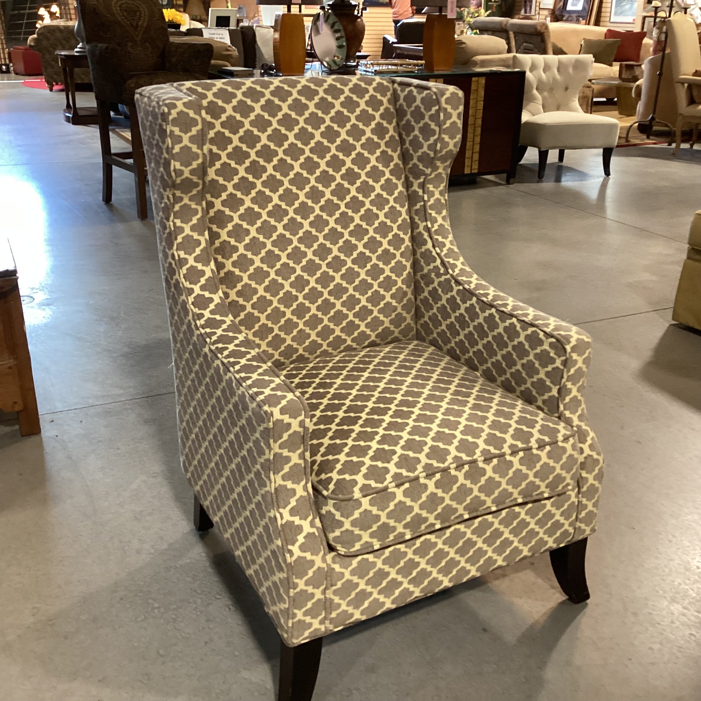 Pier 1 Imports Brown Gold Woven Lattice Slope Arm Wing Chair 29"x 29"x 41"