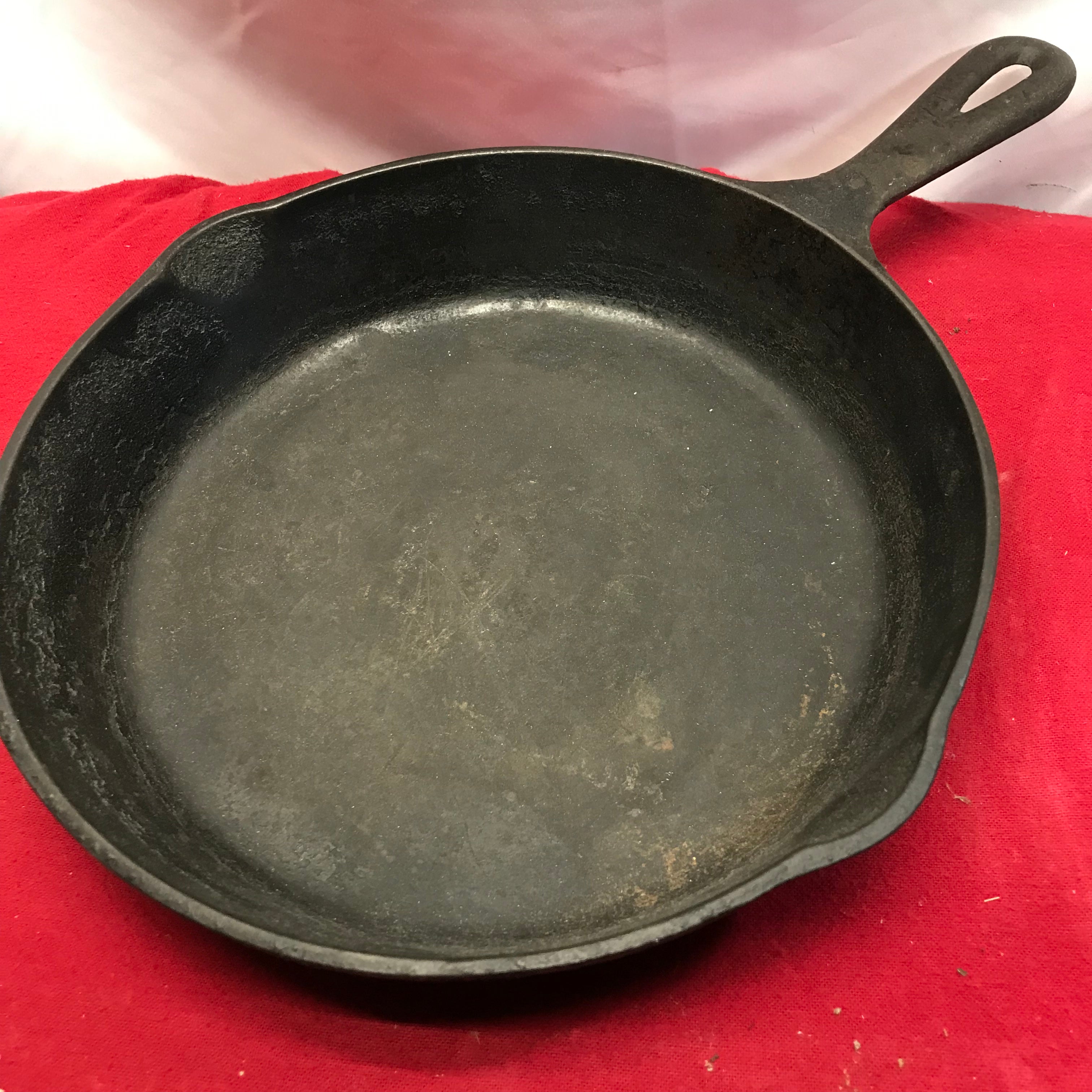 Martin No. 8 Cast Iron Skillet