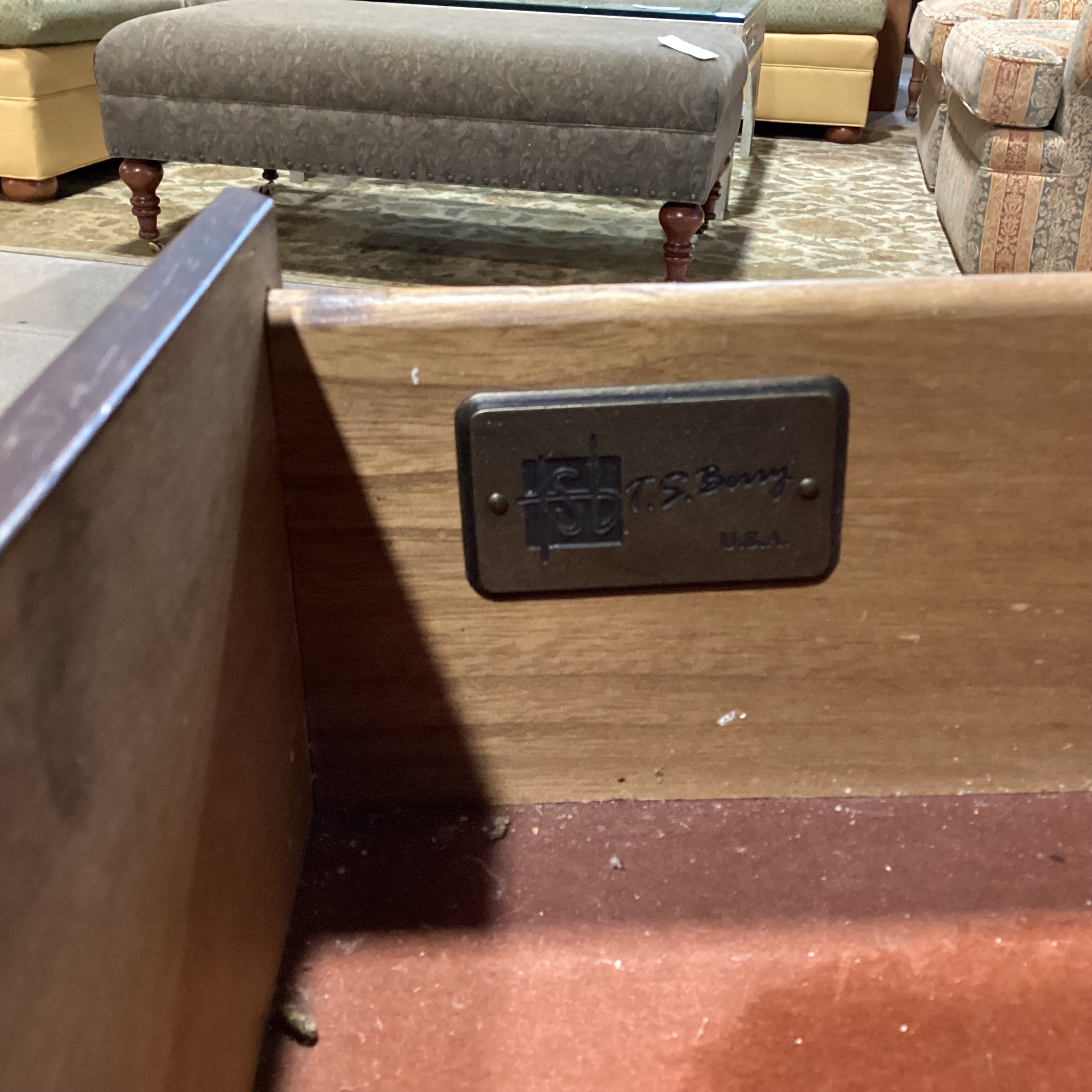 TS Berry Ornate Carved Wood & Veneer 3 Drawer Nightstand 32"x 22"x 33"