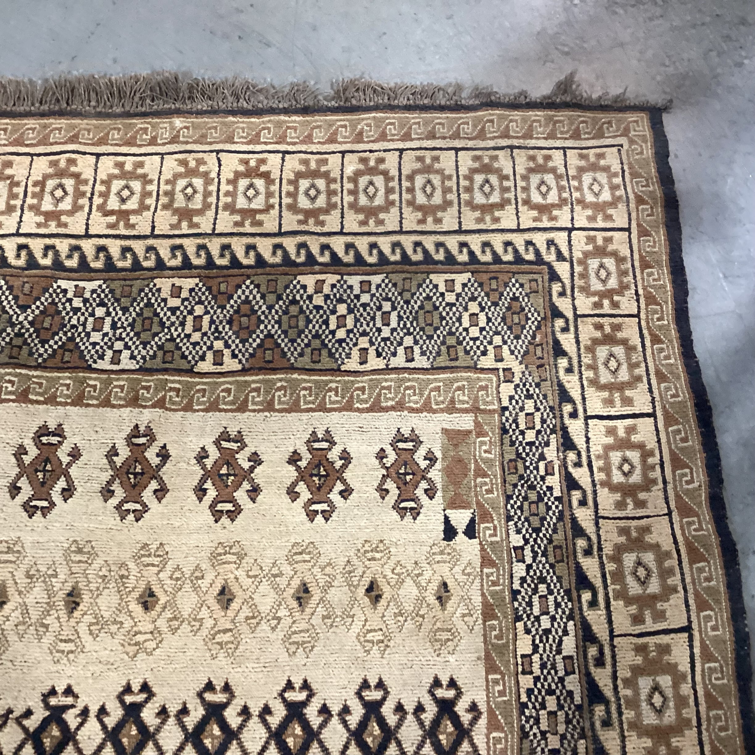 Vintage Tan & Brown Hand Woven Wool Rug 9'x 10'4"