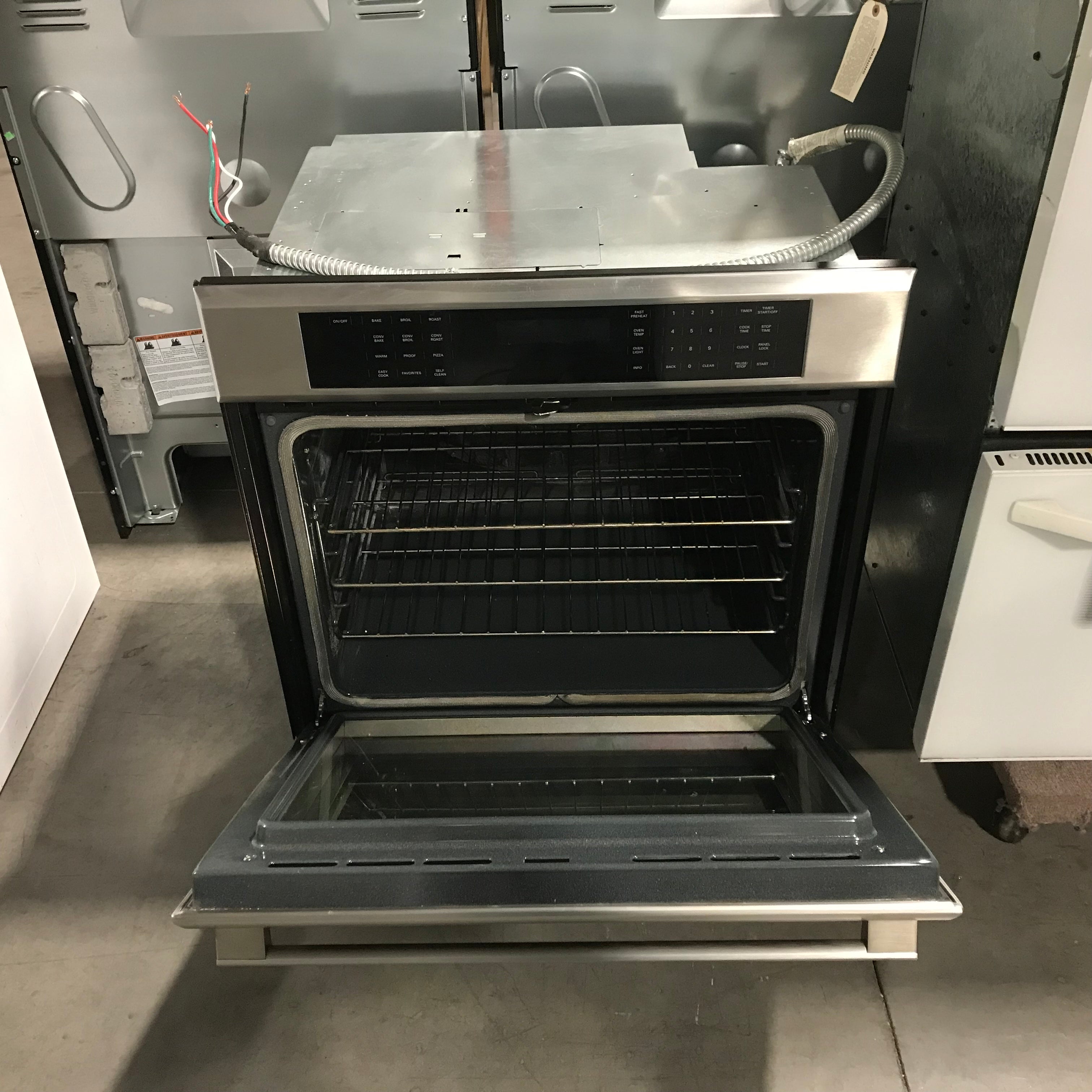 Thermador Stainless Steel Wall Oven 30"x 25"x 29"