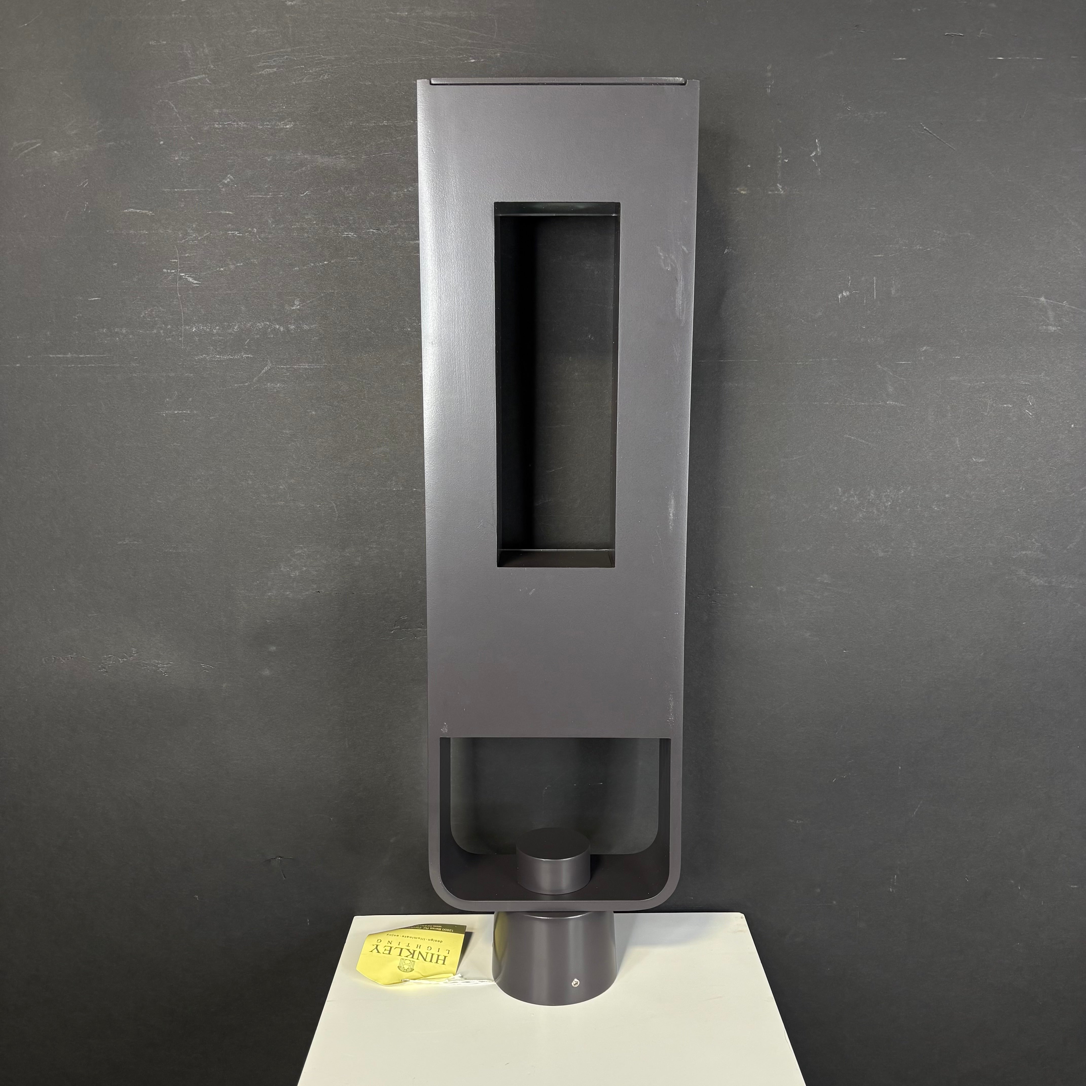 Hinkley Lighting 2-Light Bronze Post Light 7”x 3”x 24”