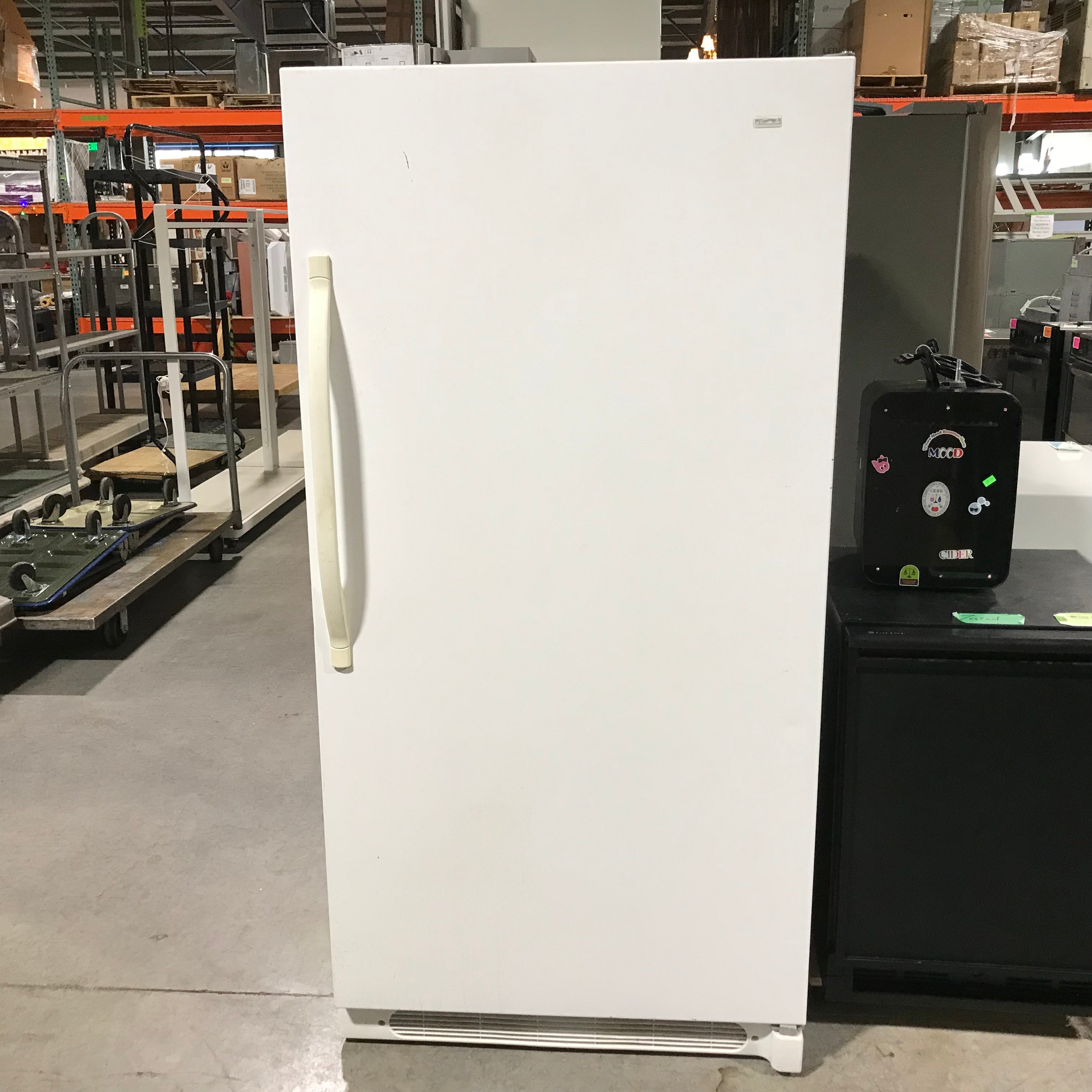 Kenmore White Stand-up Refrigerator 32"x 27"x 65"