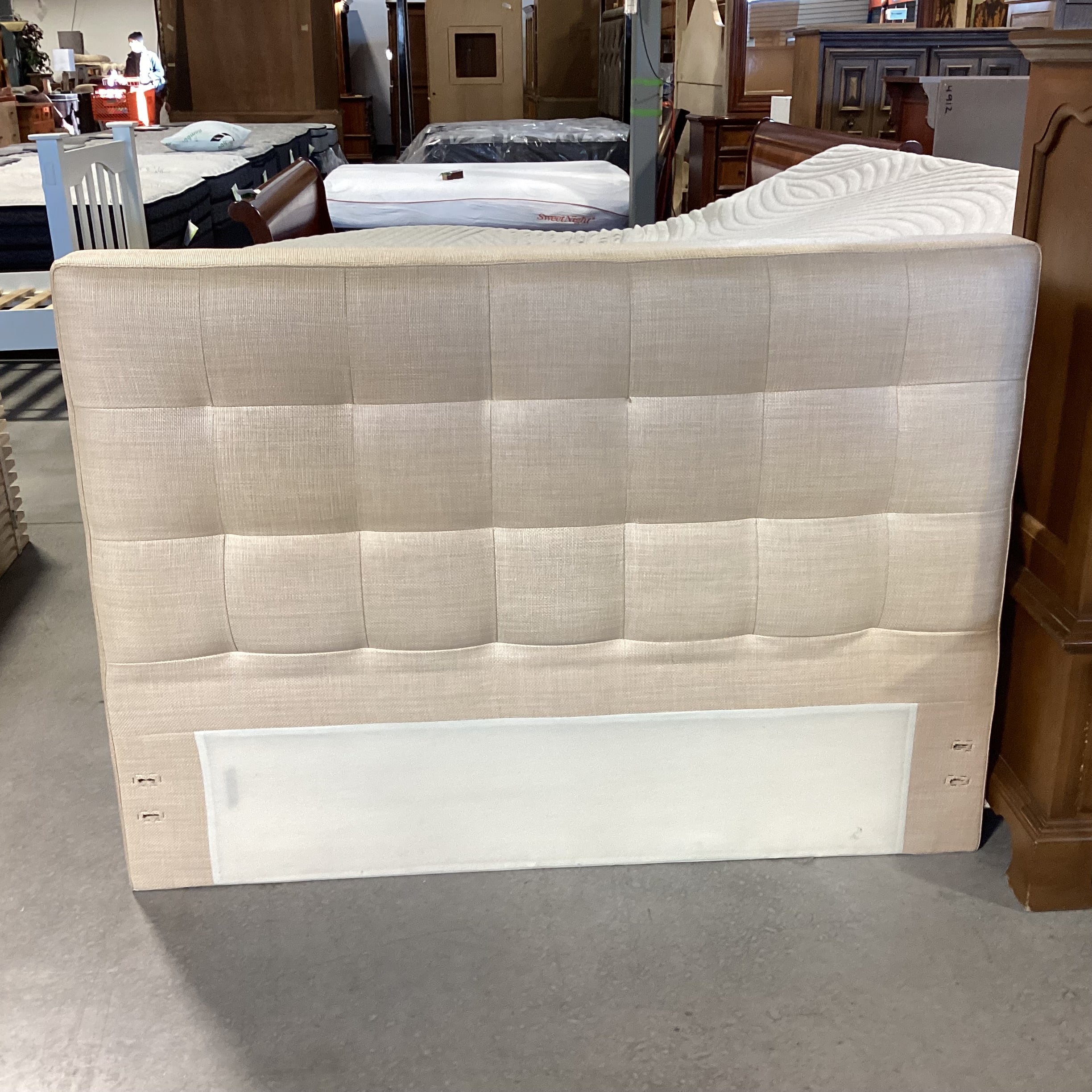 West Elm Full Natural Woven Upholstery Tufted Headboard 56"x 6"x 40"