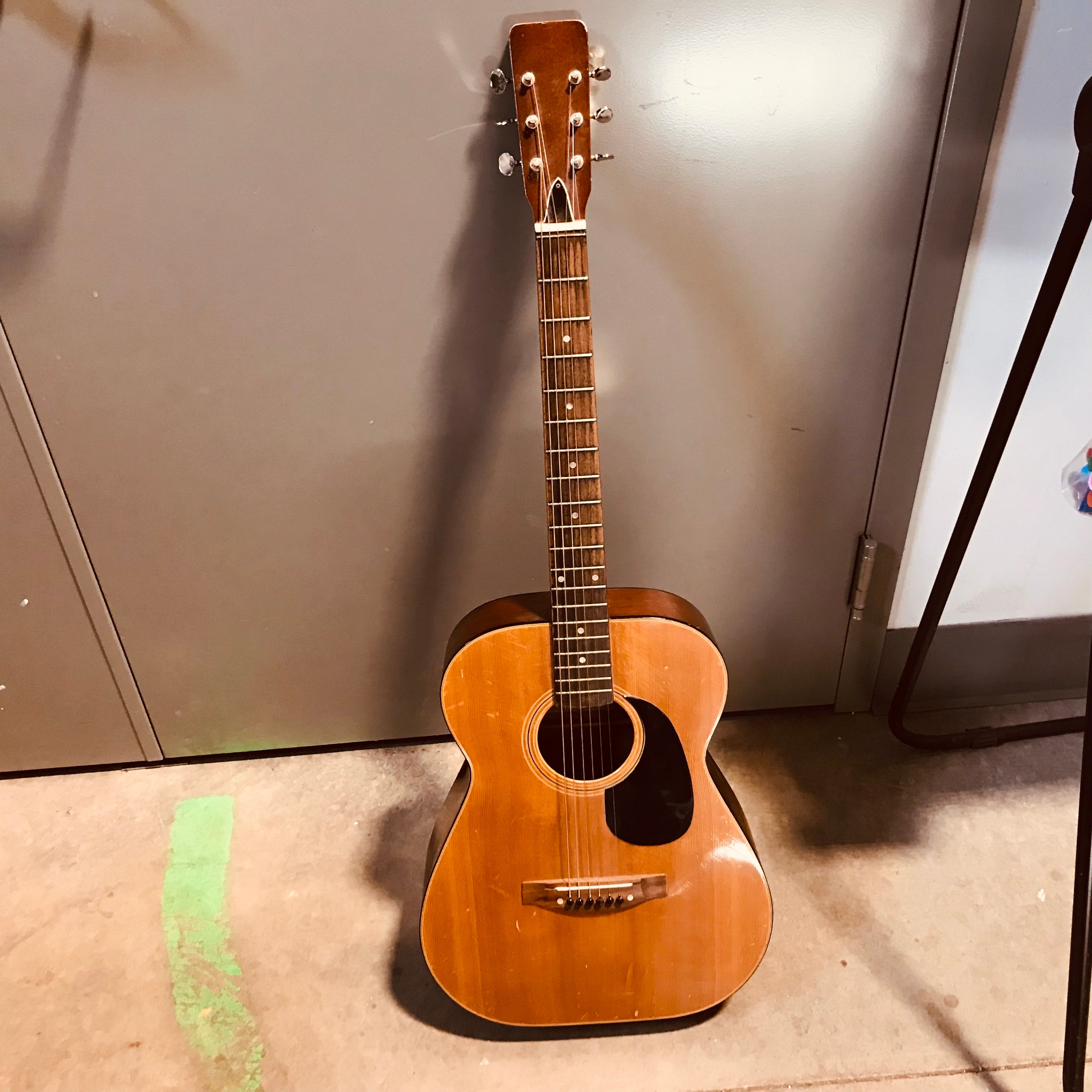 Franciscan CW-1 6 String Guitar