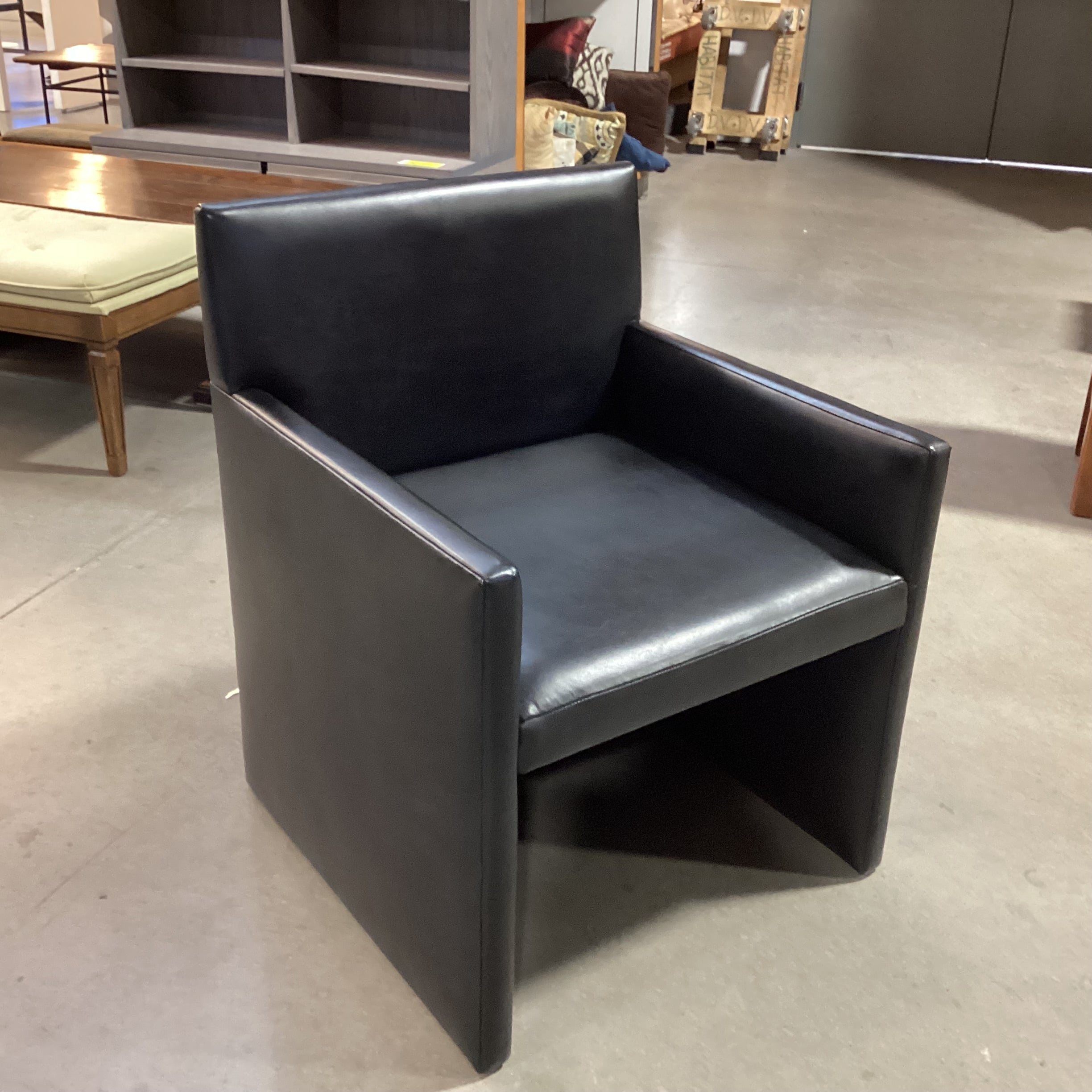 Black Leather Modern Box Style Chair 25"x 24"x 32"