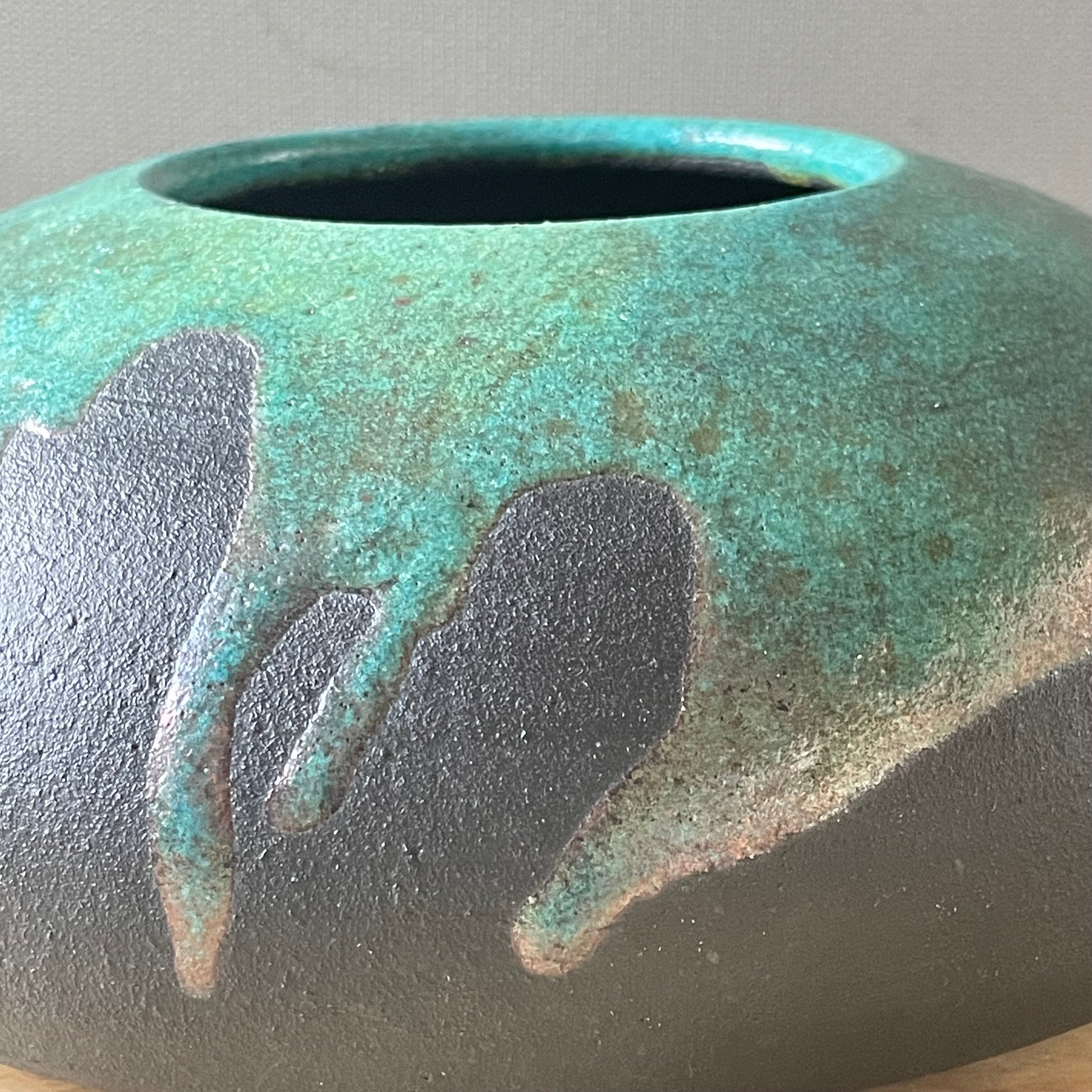 Robbrecht Troost Signed Raku Vibrant Turquoise Glaze, Matte Black Ceramic  Ikebana Vase, 9"x 3"