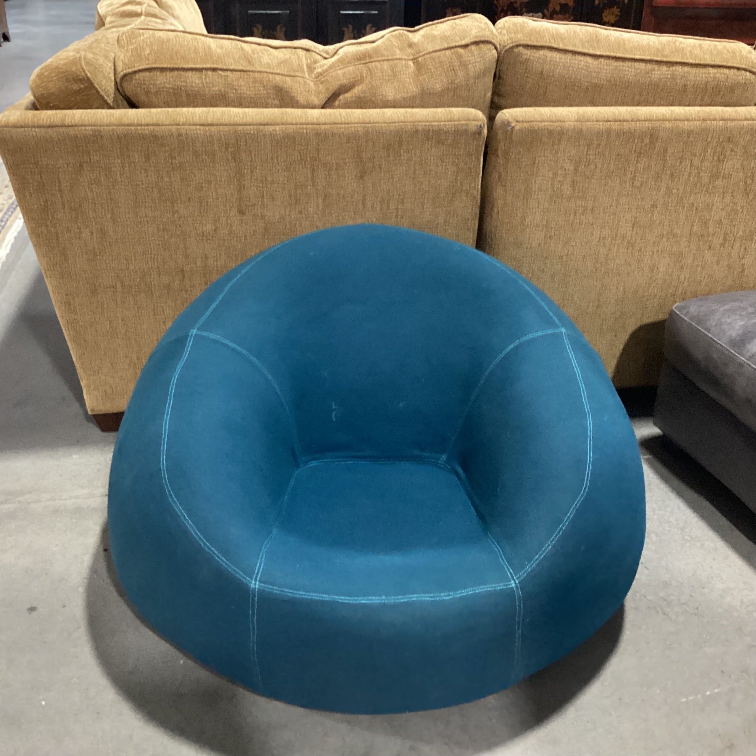 HUG Lake Tweed with Stitching Accent Round Low Chair 38"x 44"x 26"