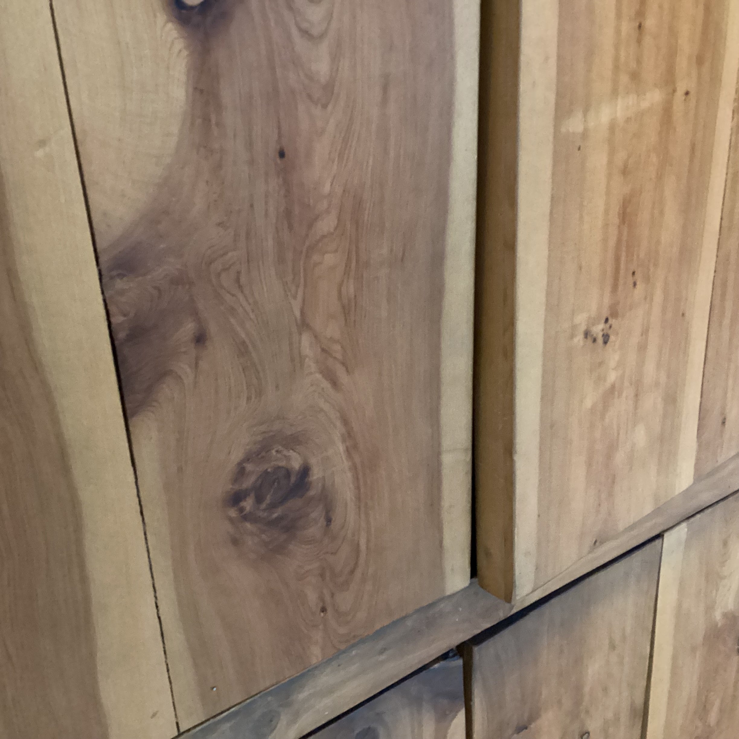 Log & Plank 4 Door Armoire 41"x 28"x 81"