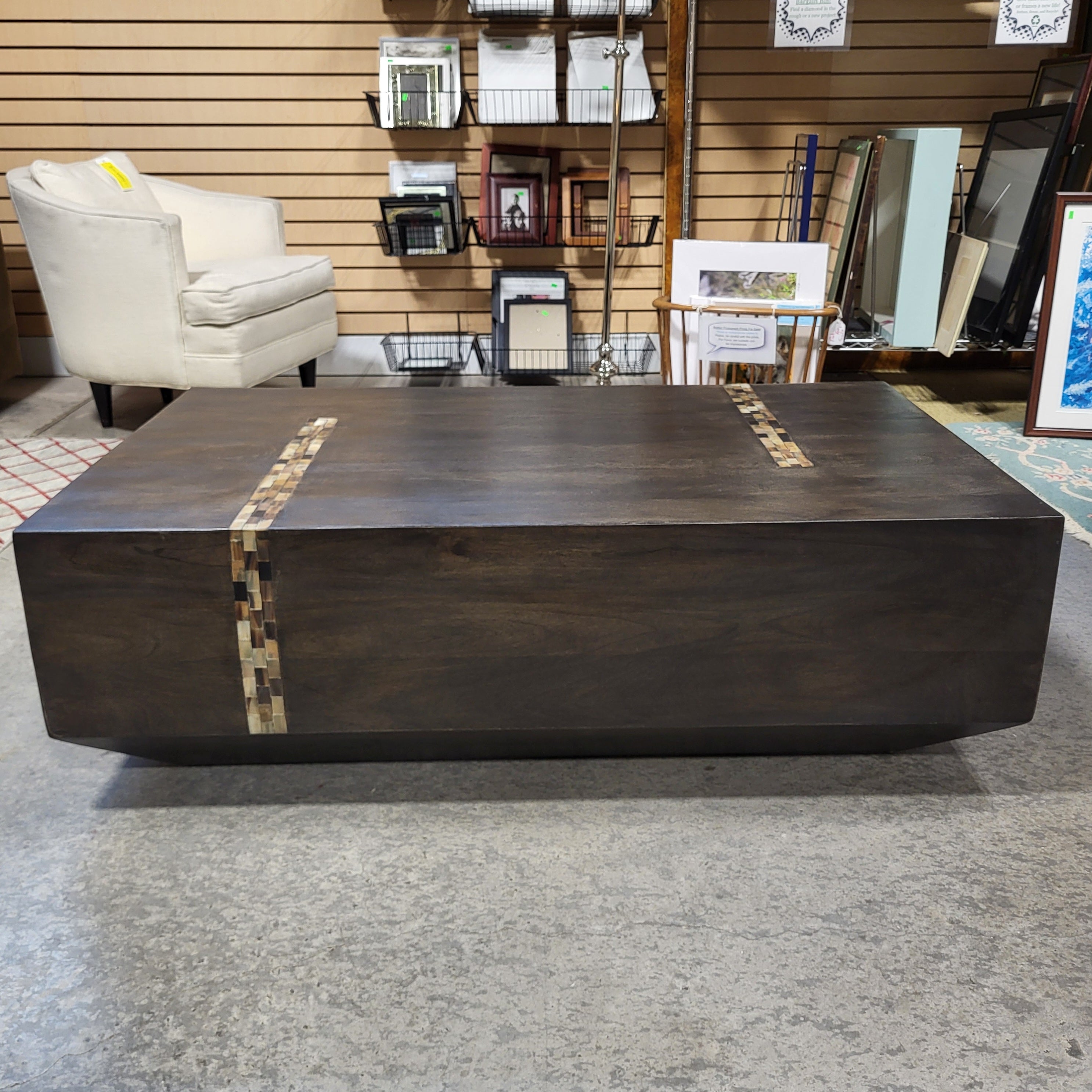 Arteriors Gilmore Horn Resin Racing Stripes Cocktail Coffee Table 50"x 30"x 16"